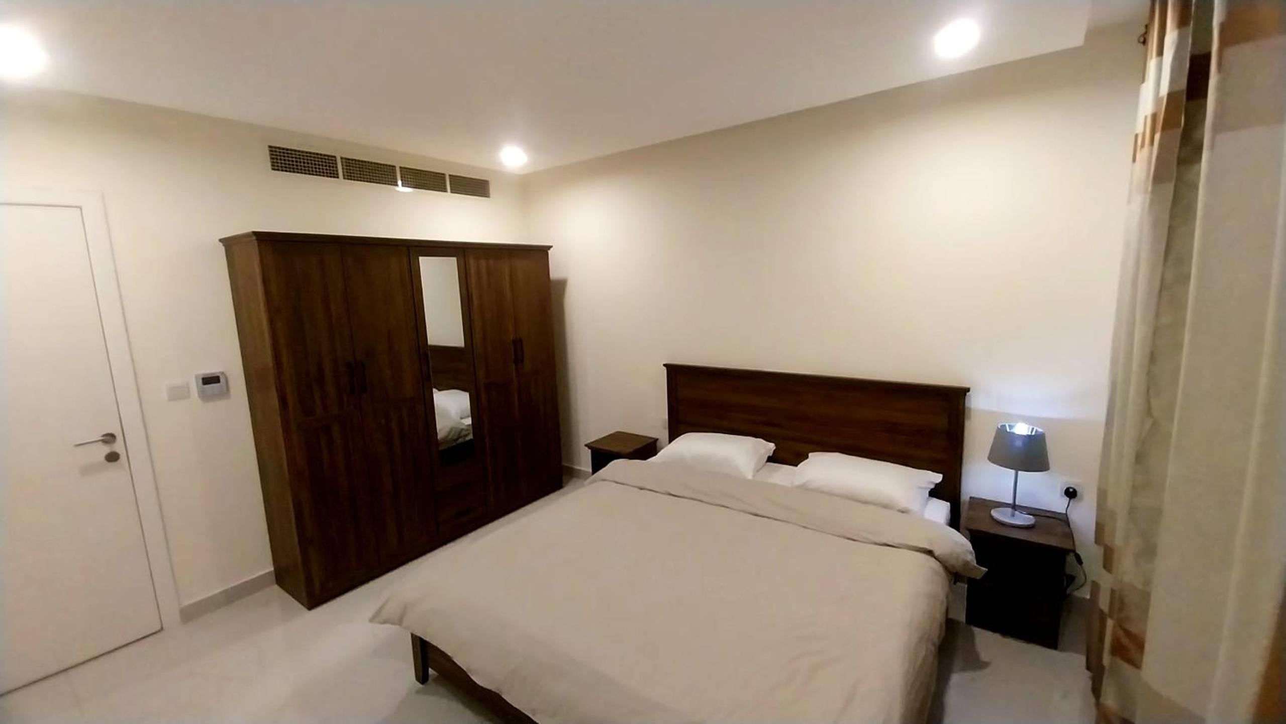 One-Bedroom Apartment with Sea View photo 1