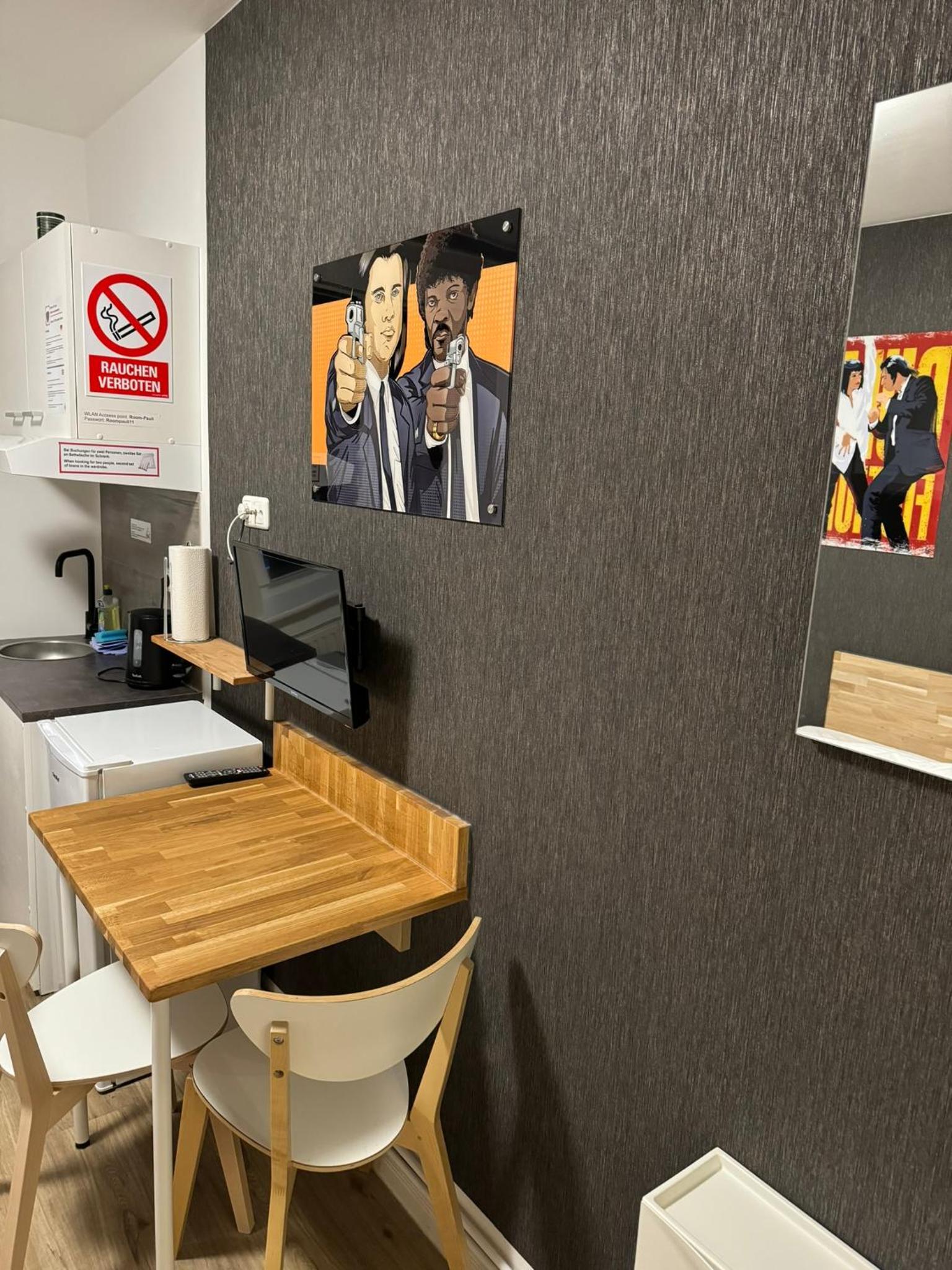 Double Room with Private Bathroom - Photo 2