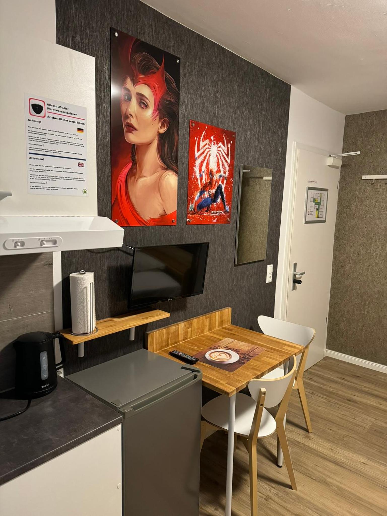 Small Double Room - Photo 5