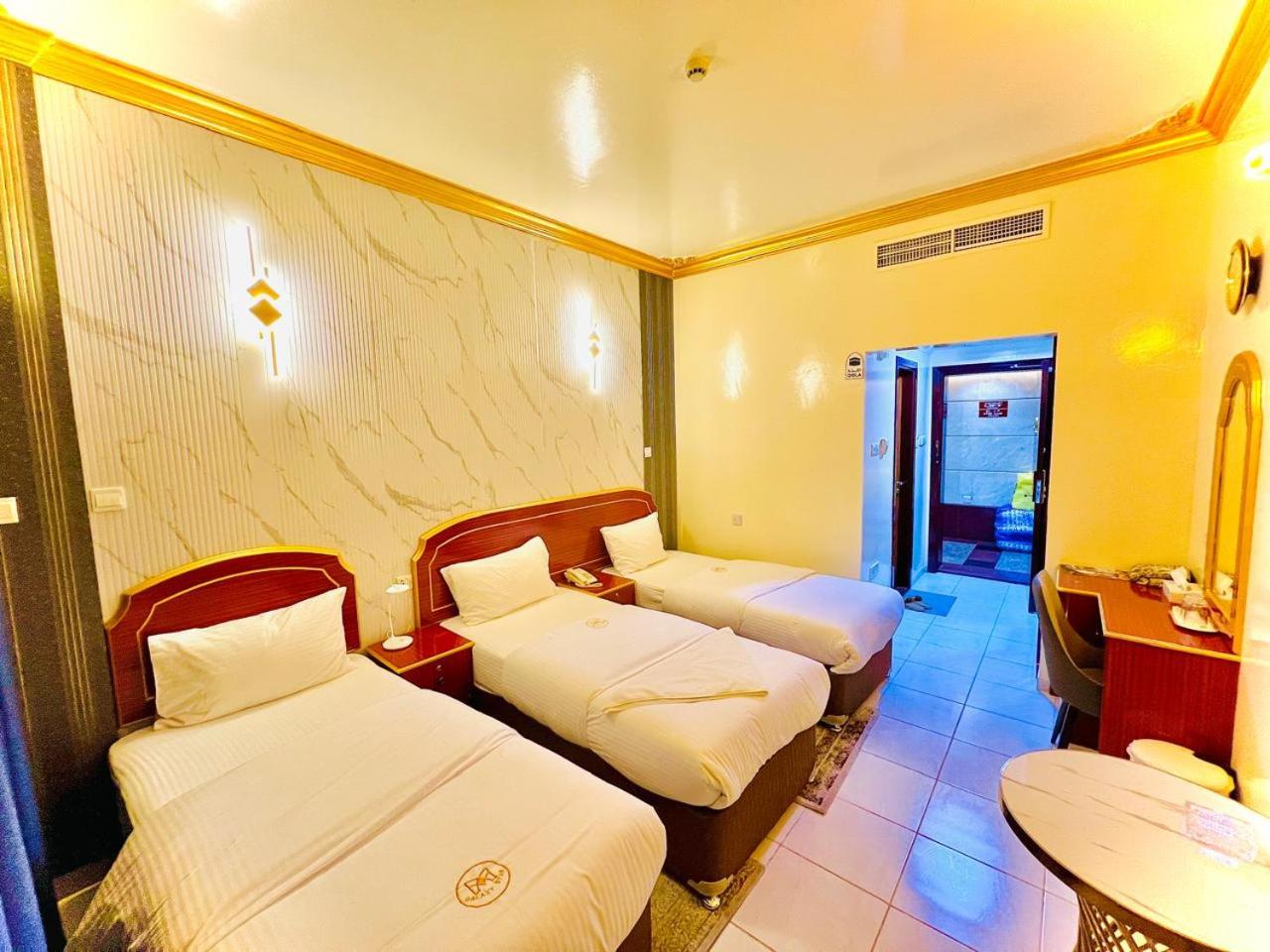 Deluxe Triple Room photo 2