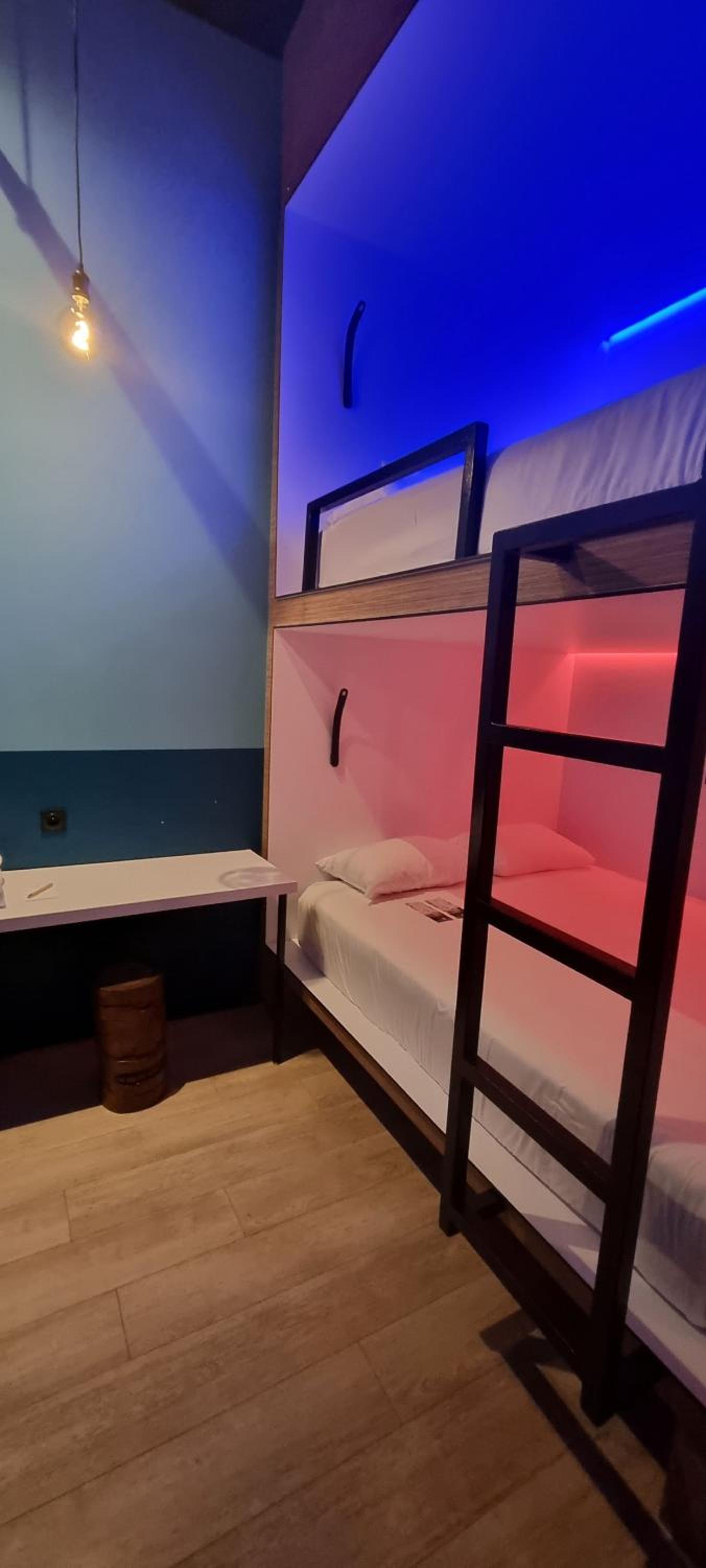 Polynesian Cabin disability access with 2 queen bunk beds photo 2