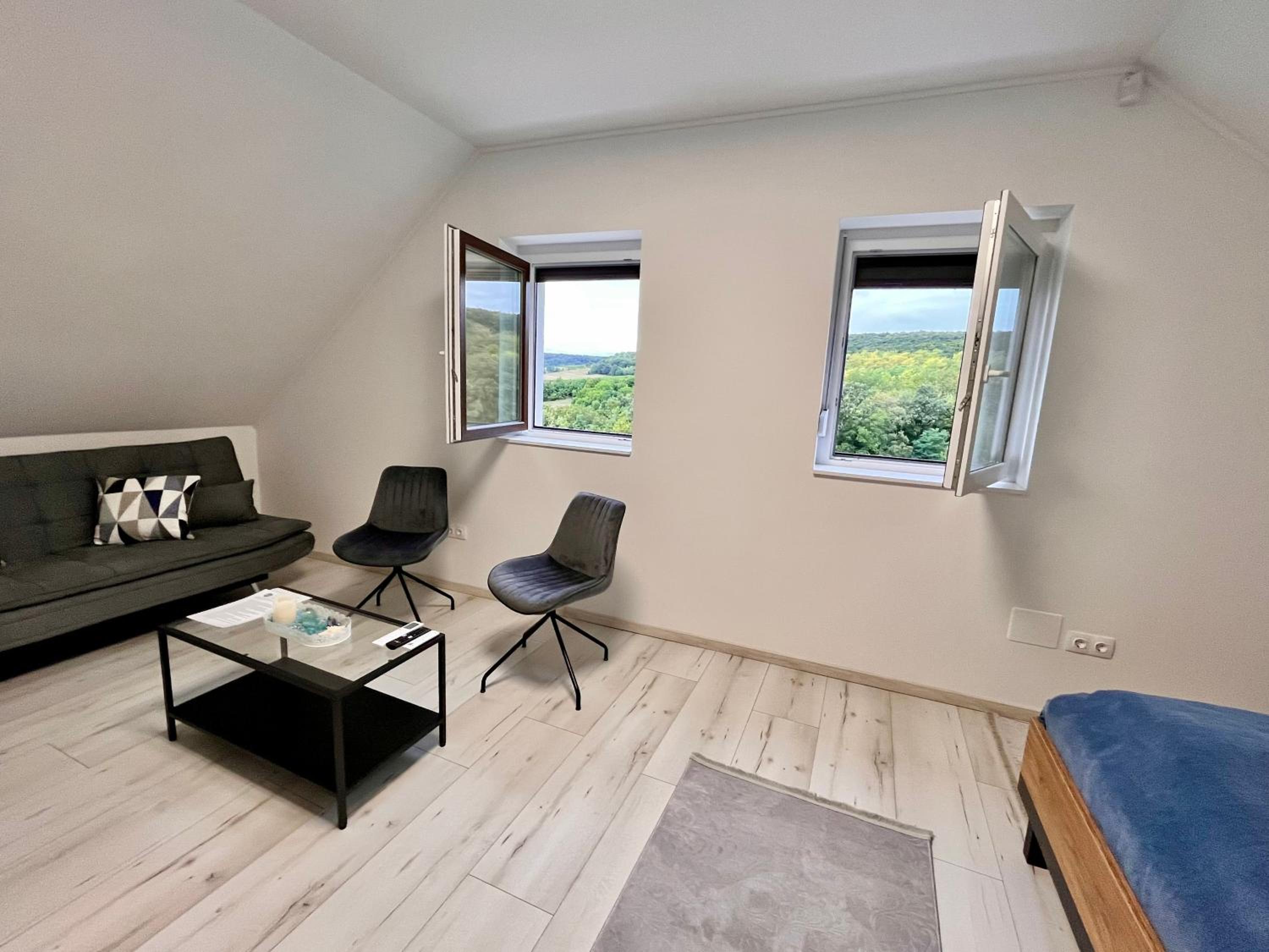 Twin Room with Mountain View photo 1
