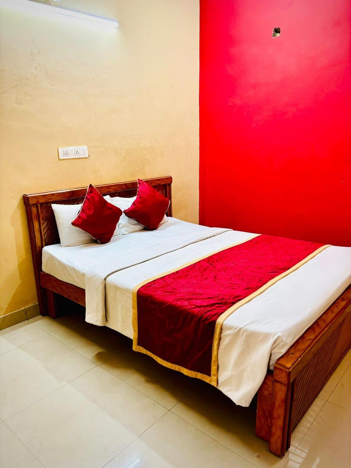 Deluxe Double Room photo 3