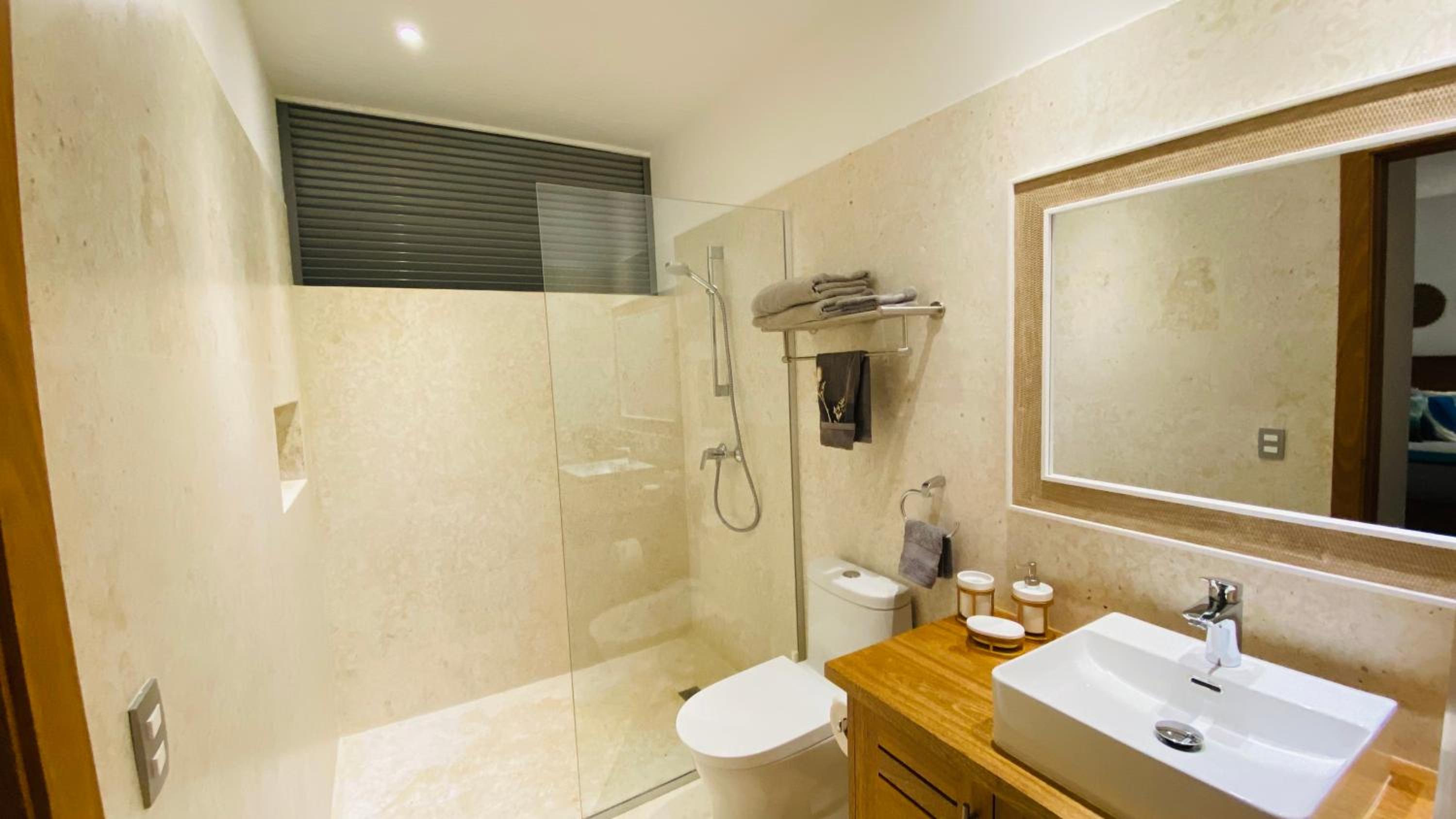 Three-Bedroom Villa photo 2