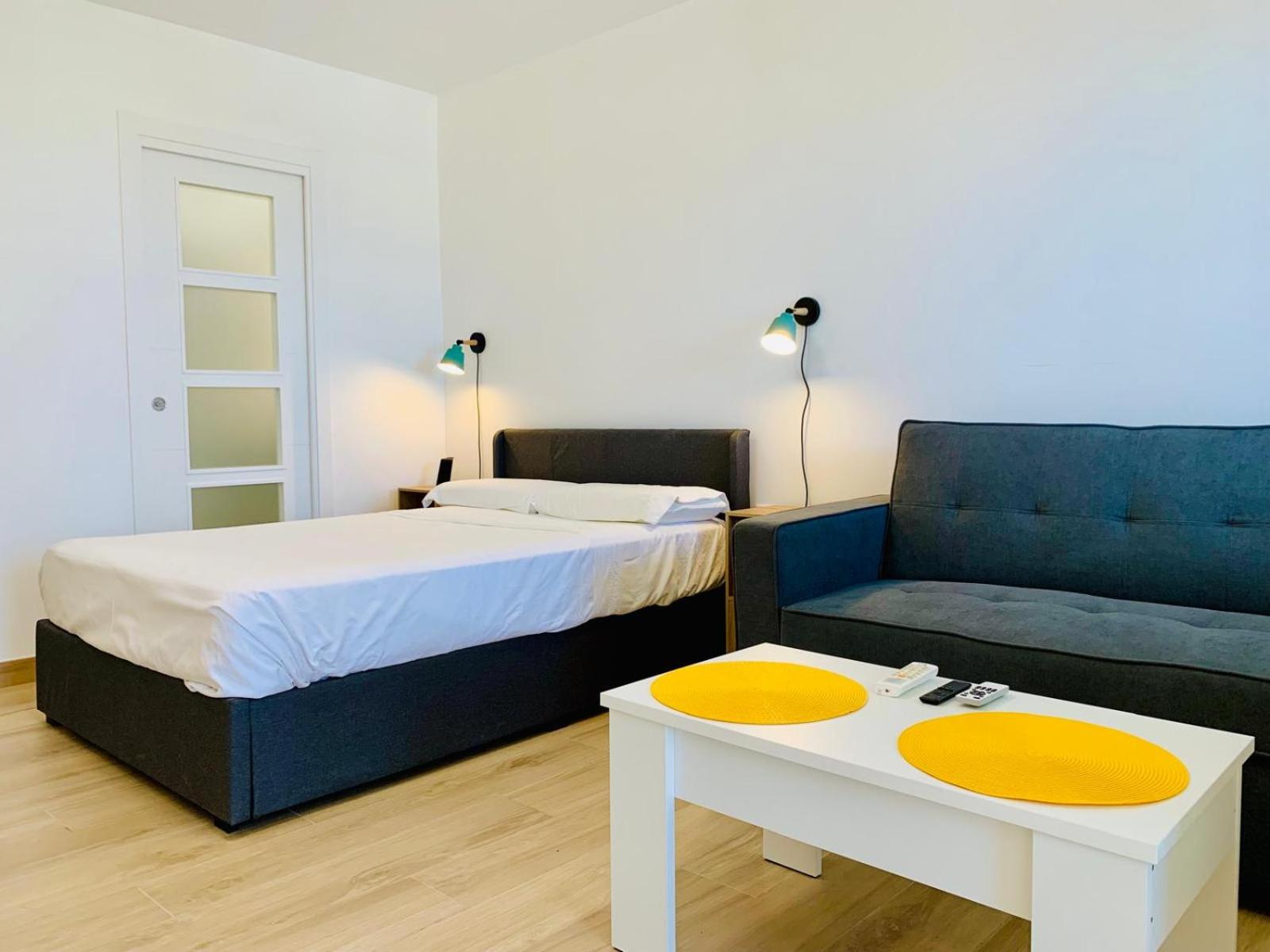 One-Bedroom Apartment photo 2