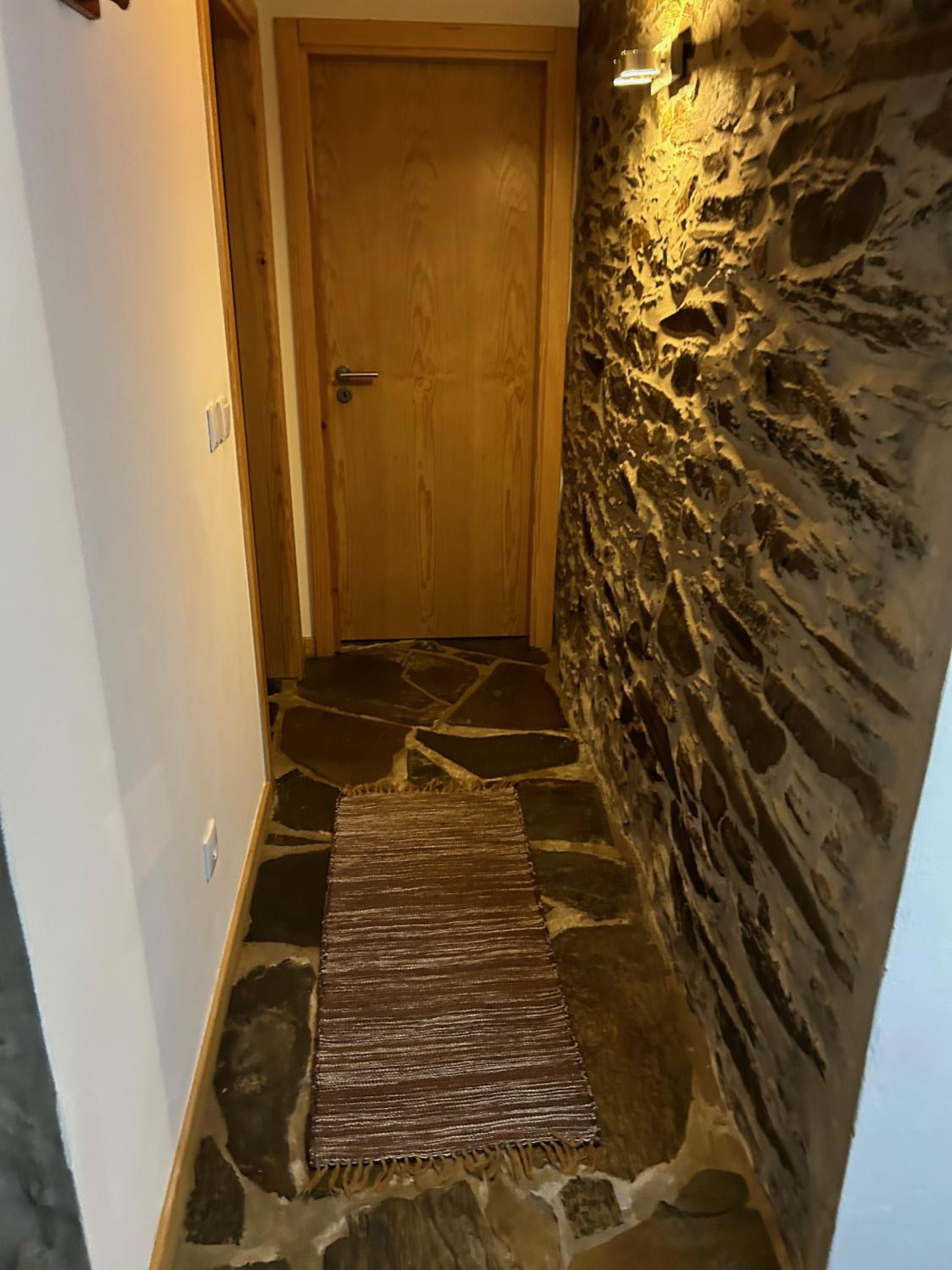 Two-Bedroom House - Photo 1