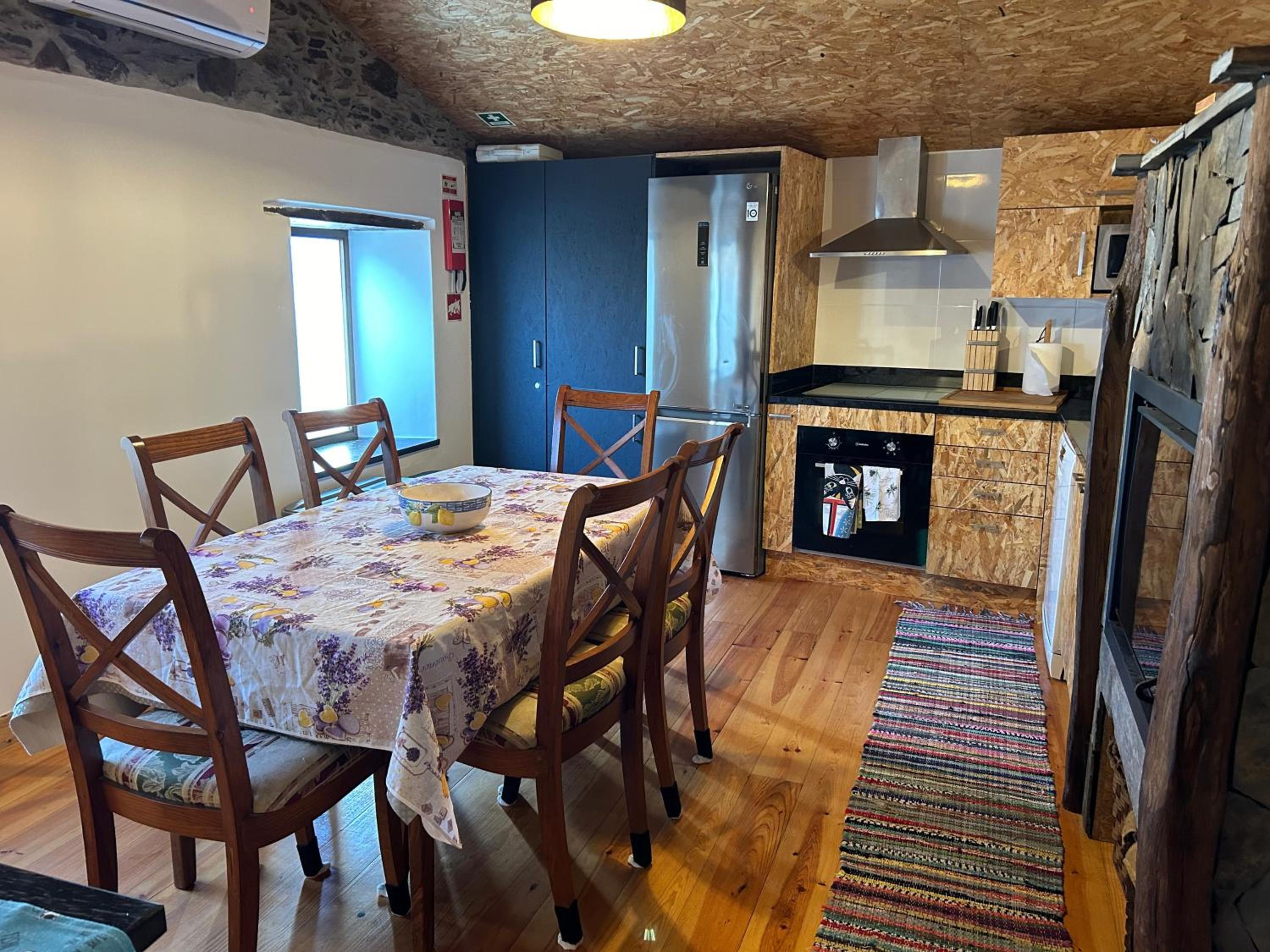 Two-Bedroom House - Photo 16