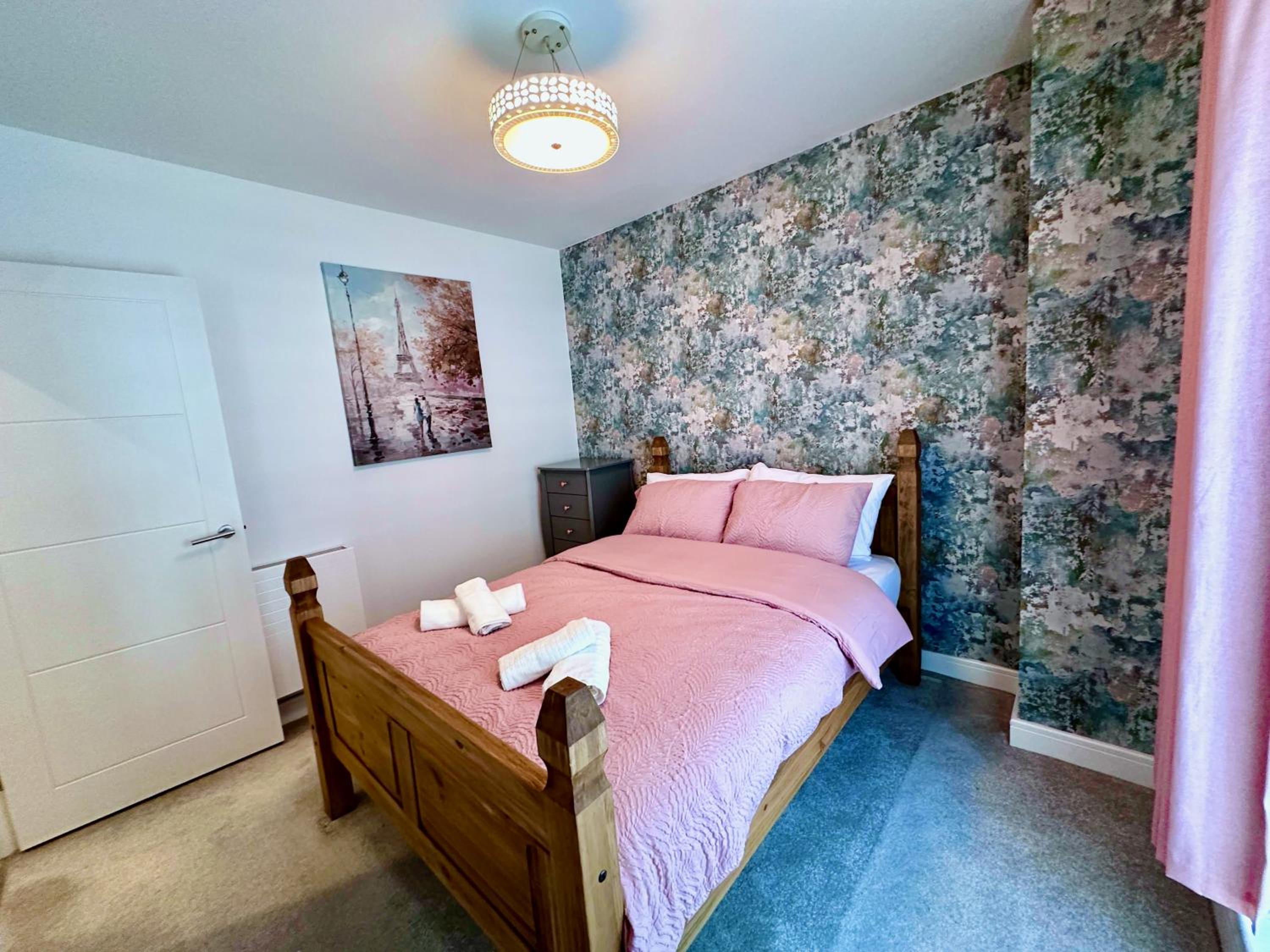 Three-Bedroom House photo 2