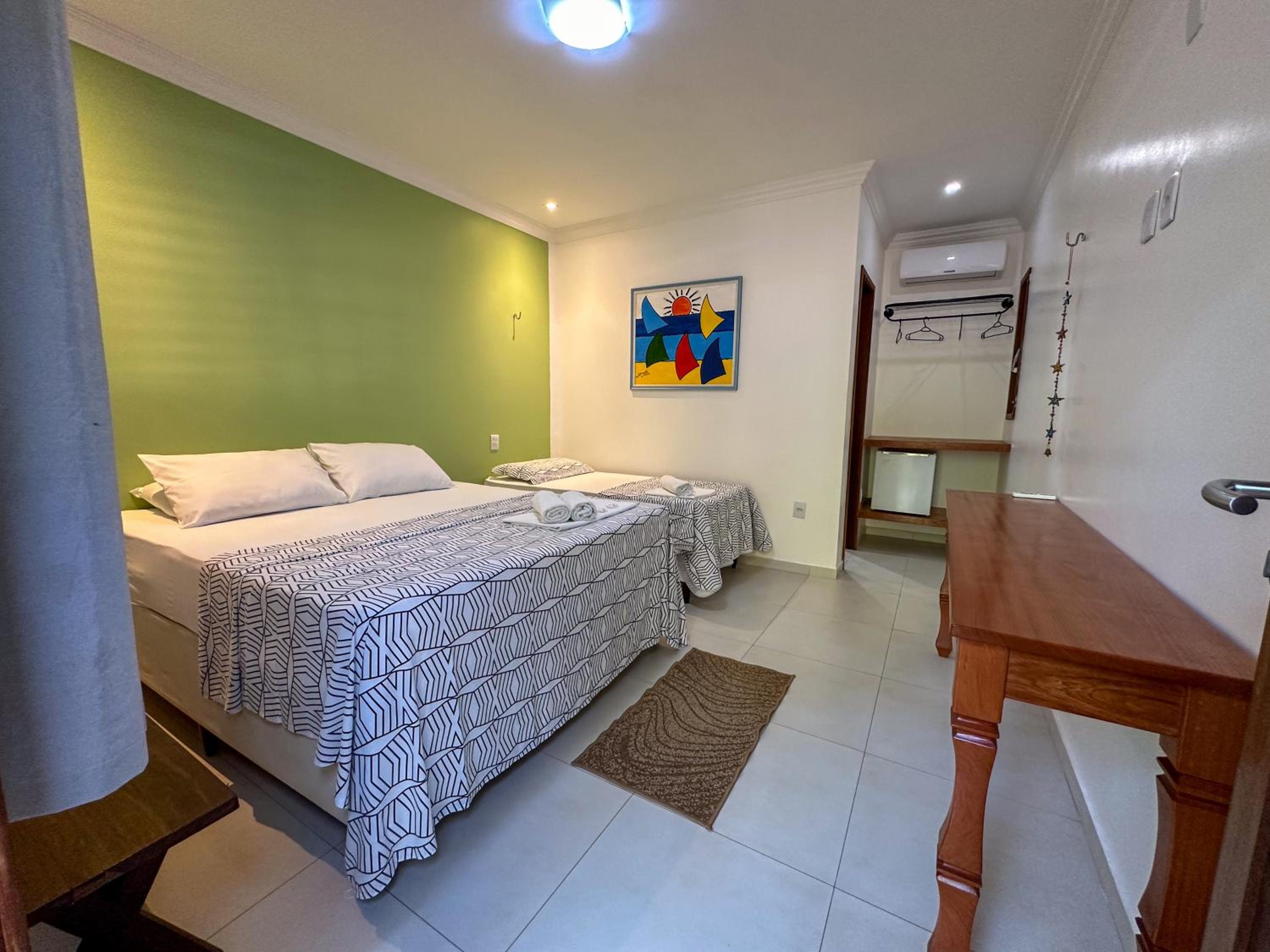 Suite - Photo 5