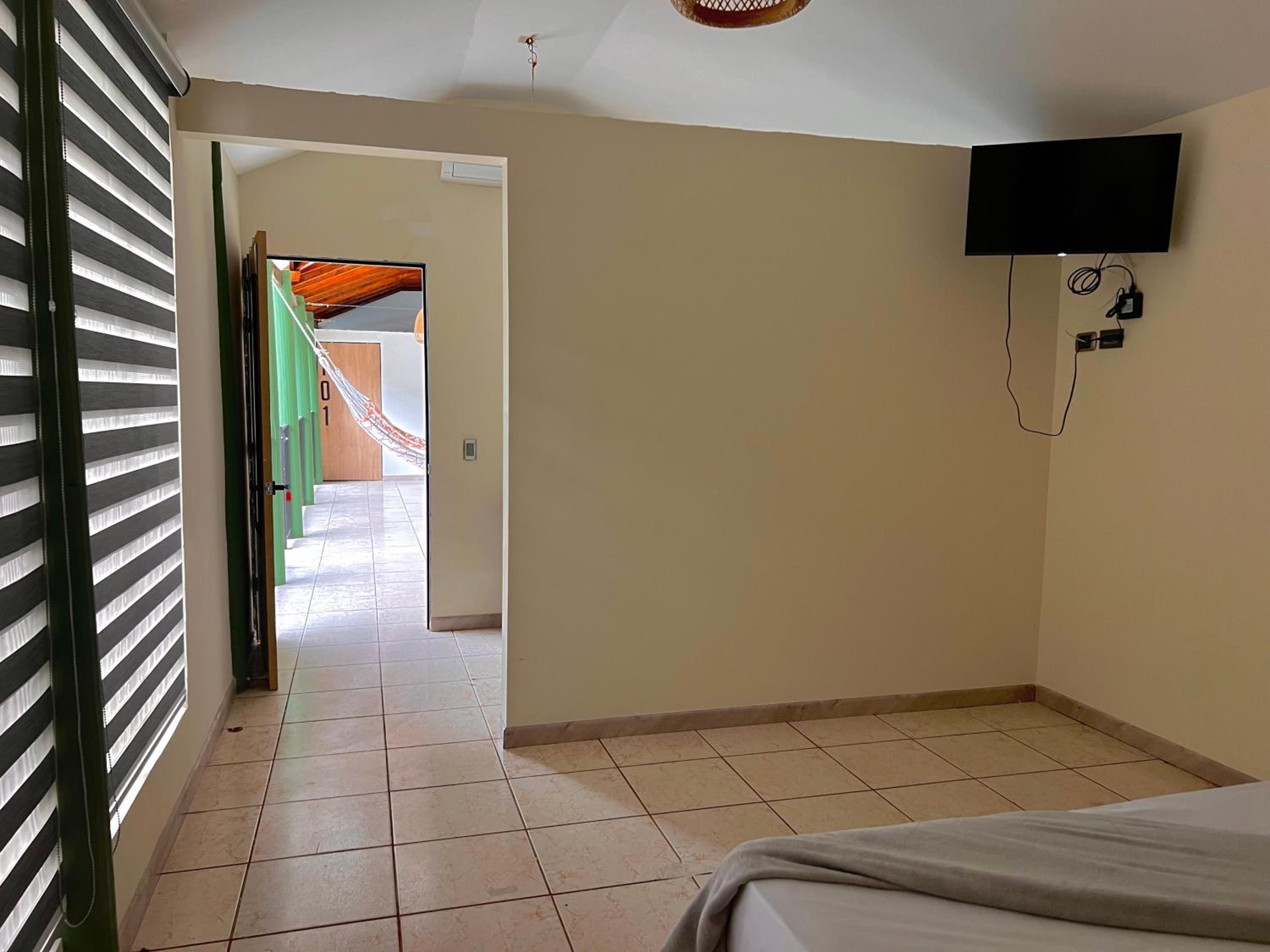 One-Bedroom Deluxe Apartment photo 2