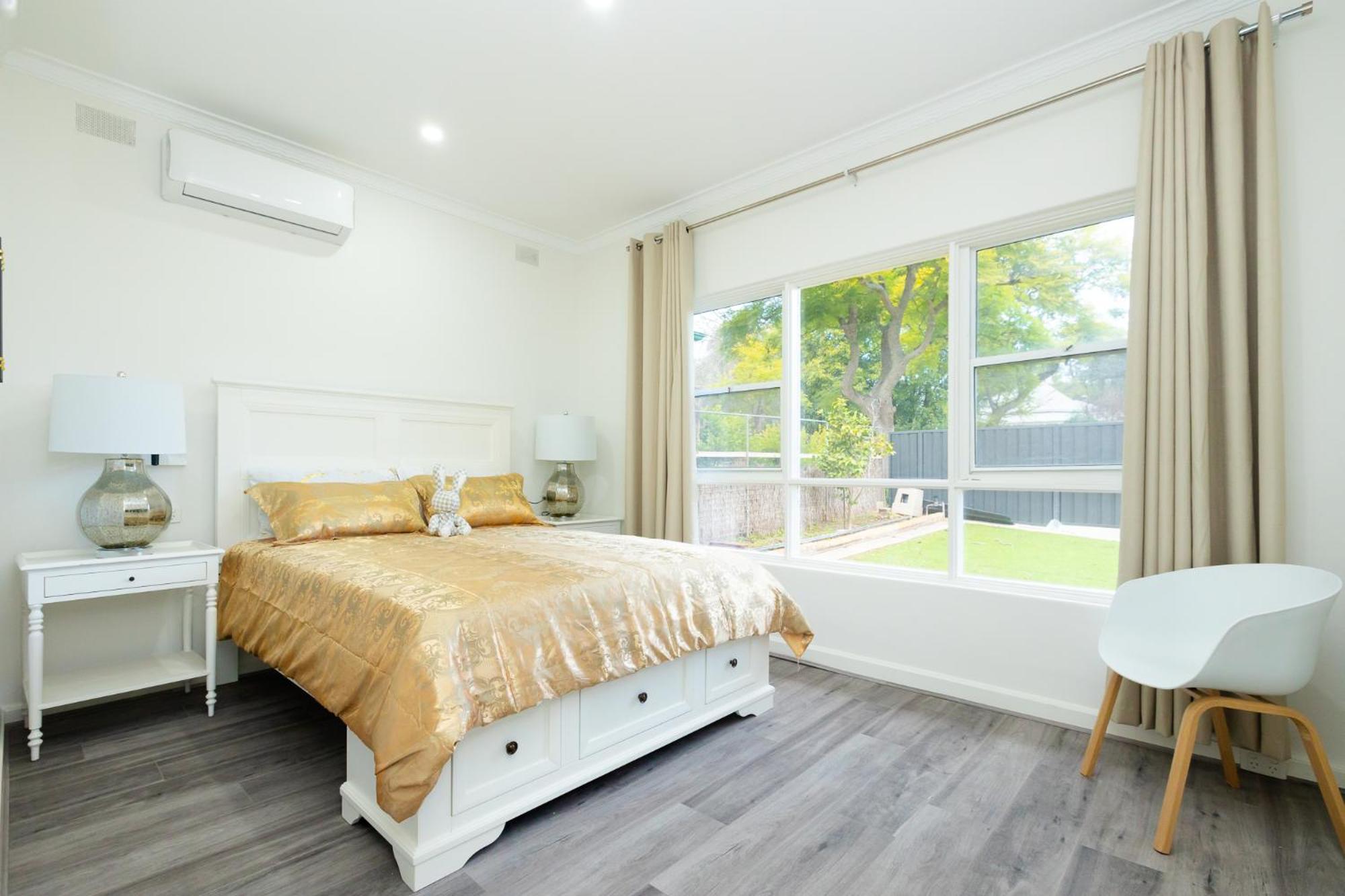 Villa photo 2