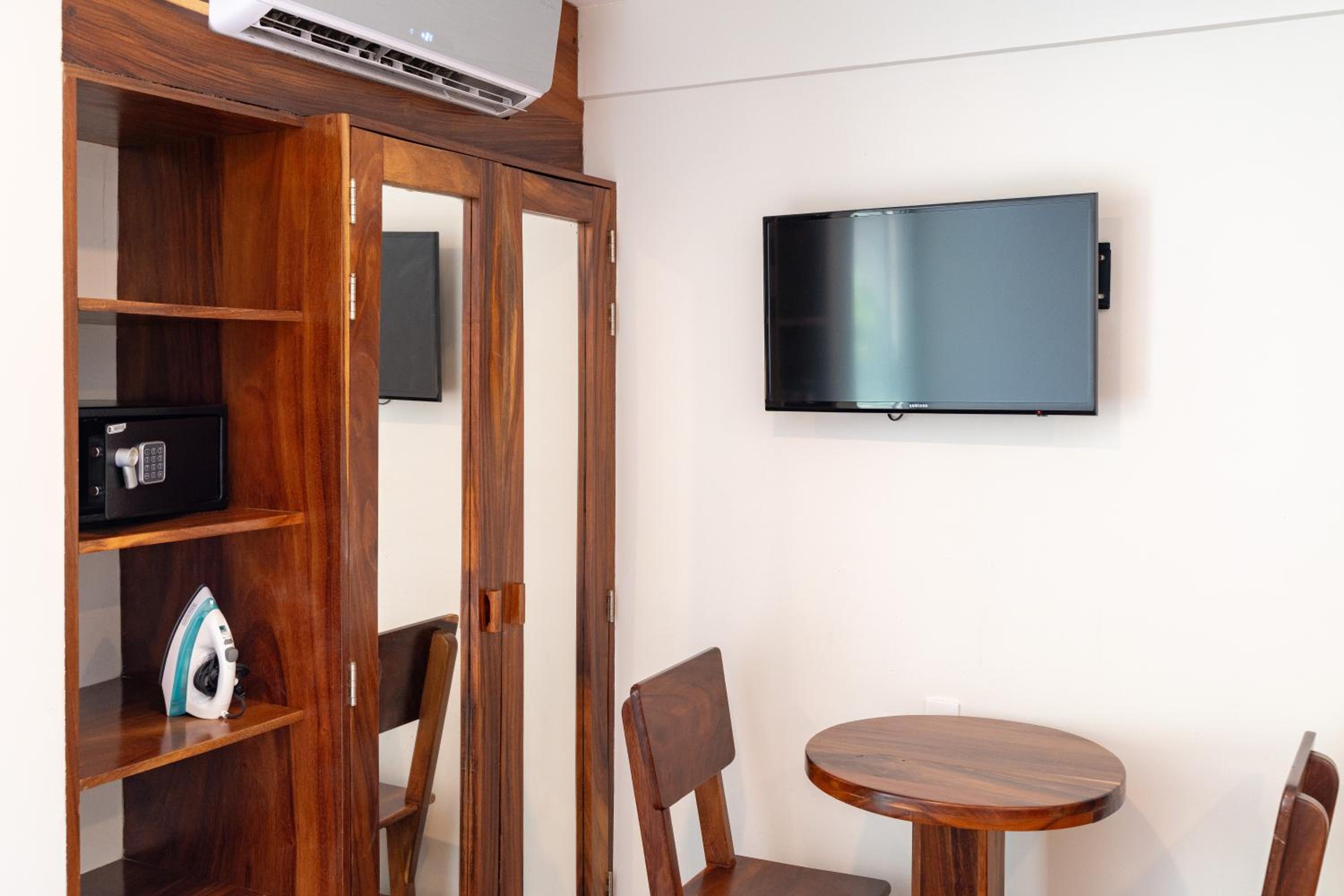 Deluxe Double Room - Photo 2