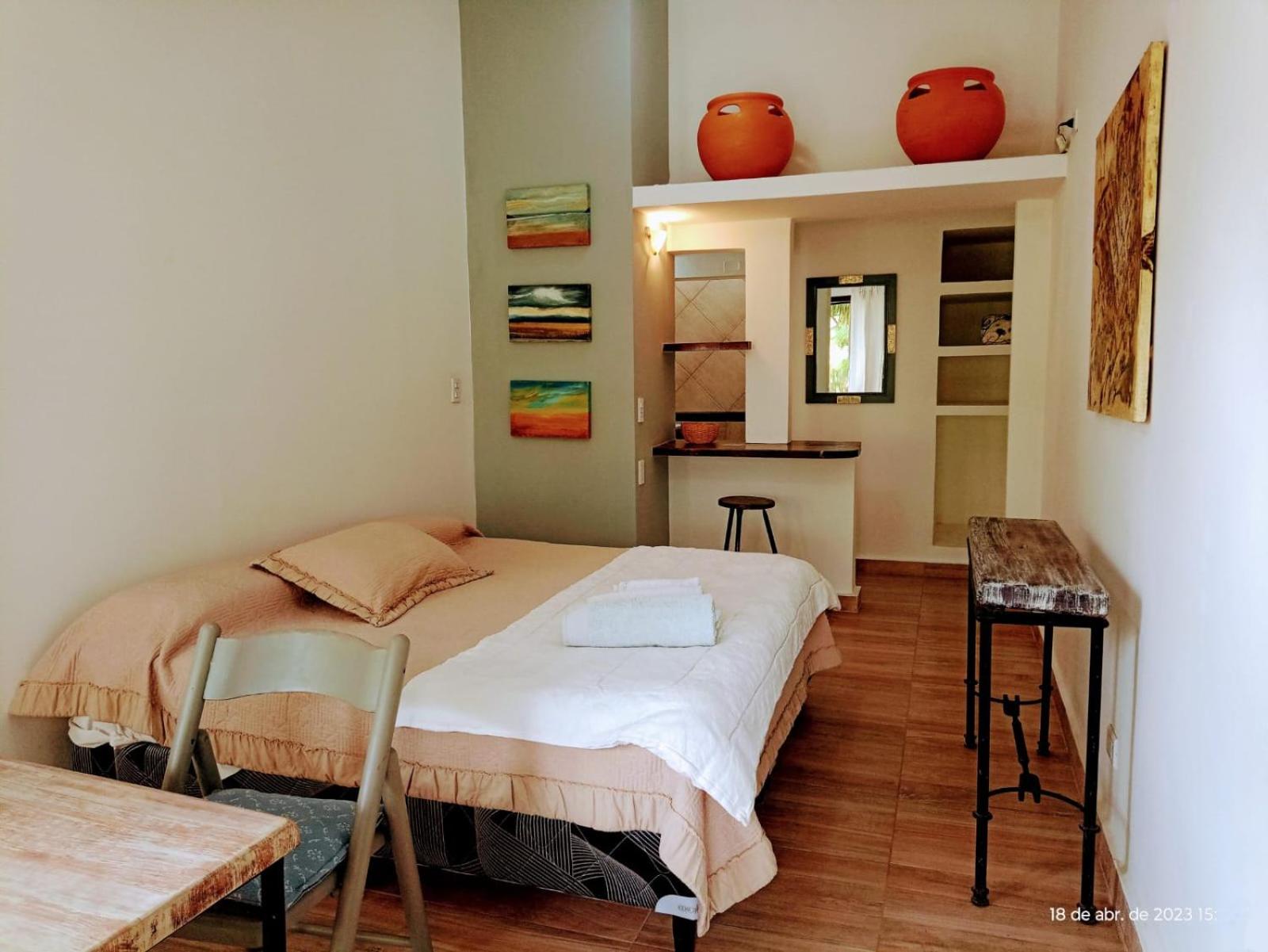 One-Bedroom Apartment with City View photo 2