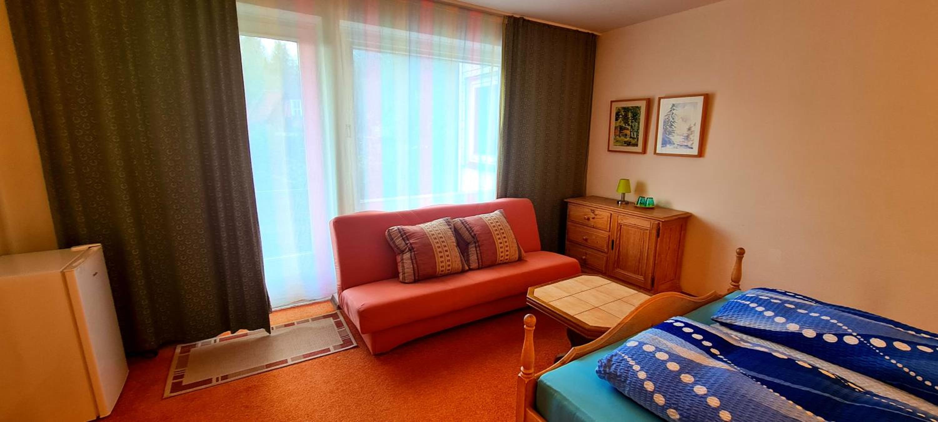 Queen Room with Garden View - Photo 6