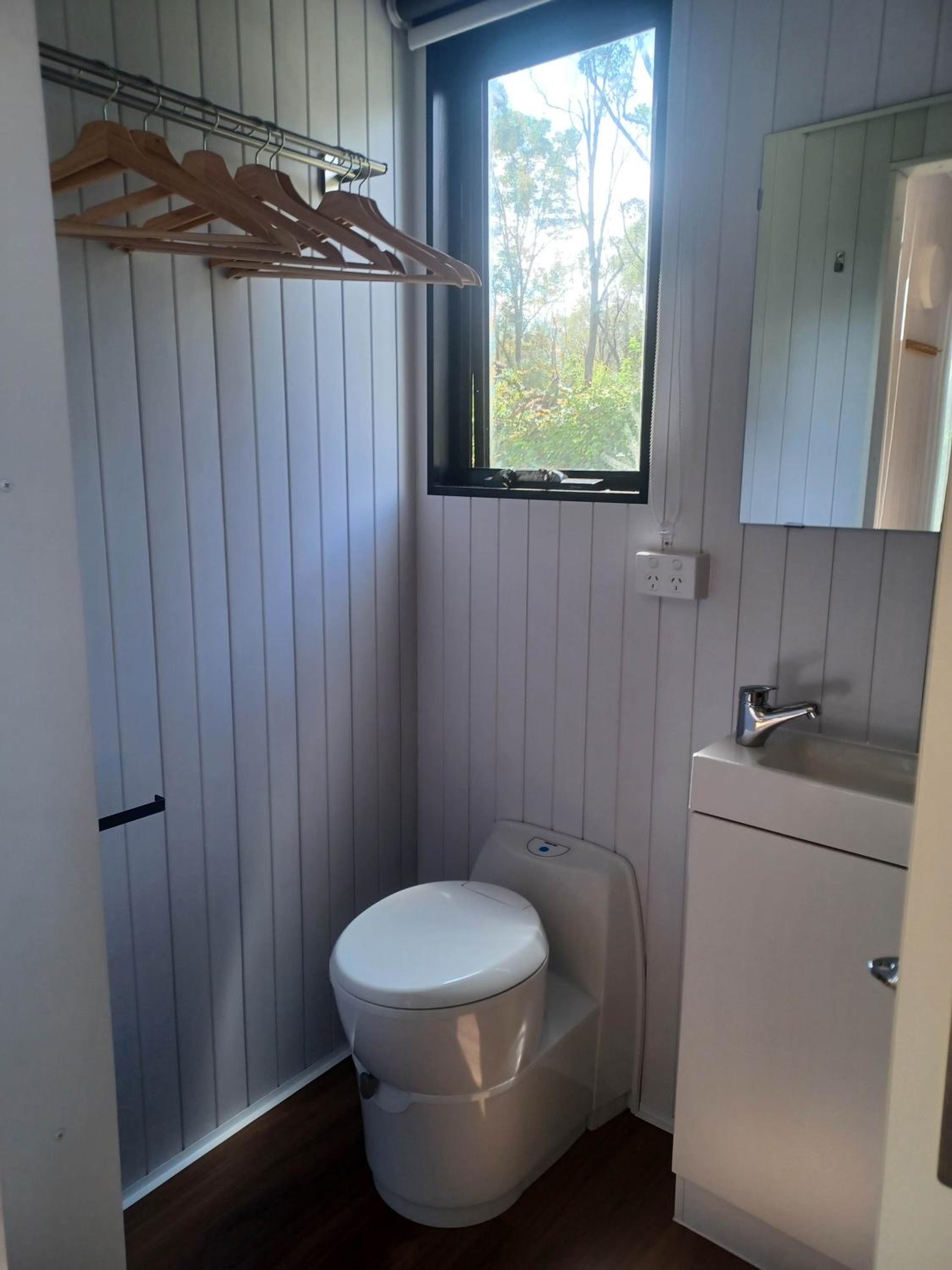 Mobile Home photo 2