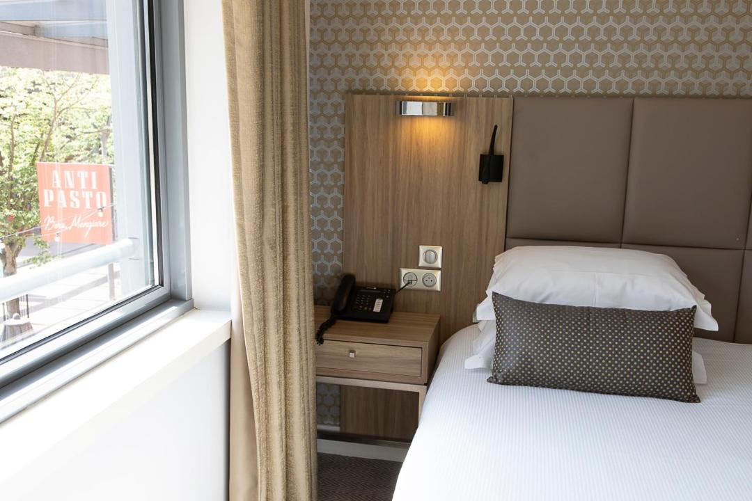 Junior King Suite - Photo 9