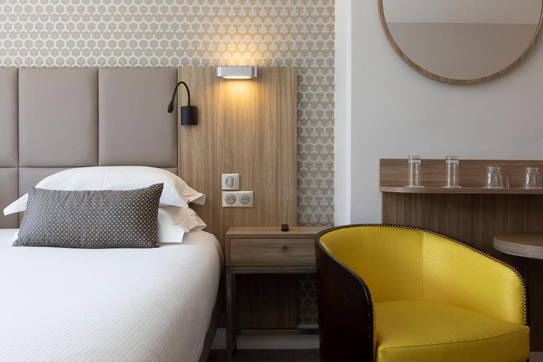 Junior King Suite - Photo 8