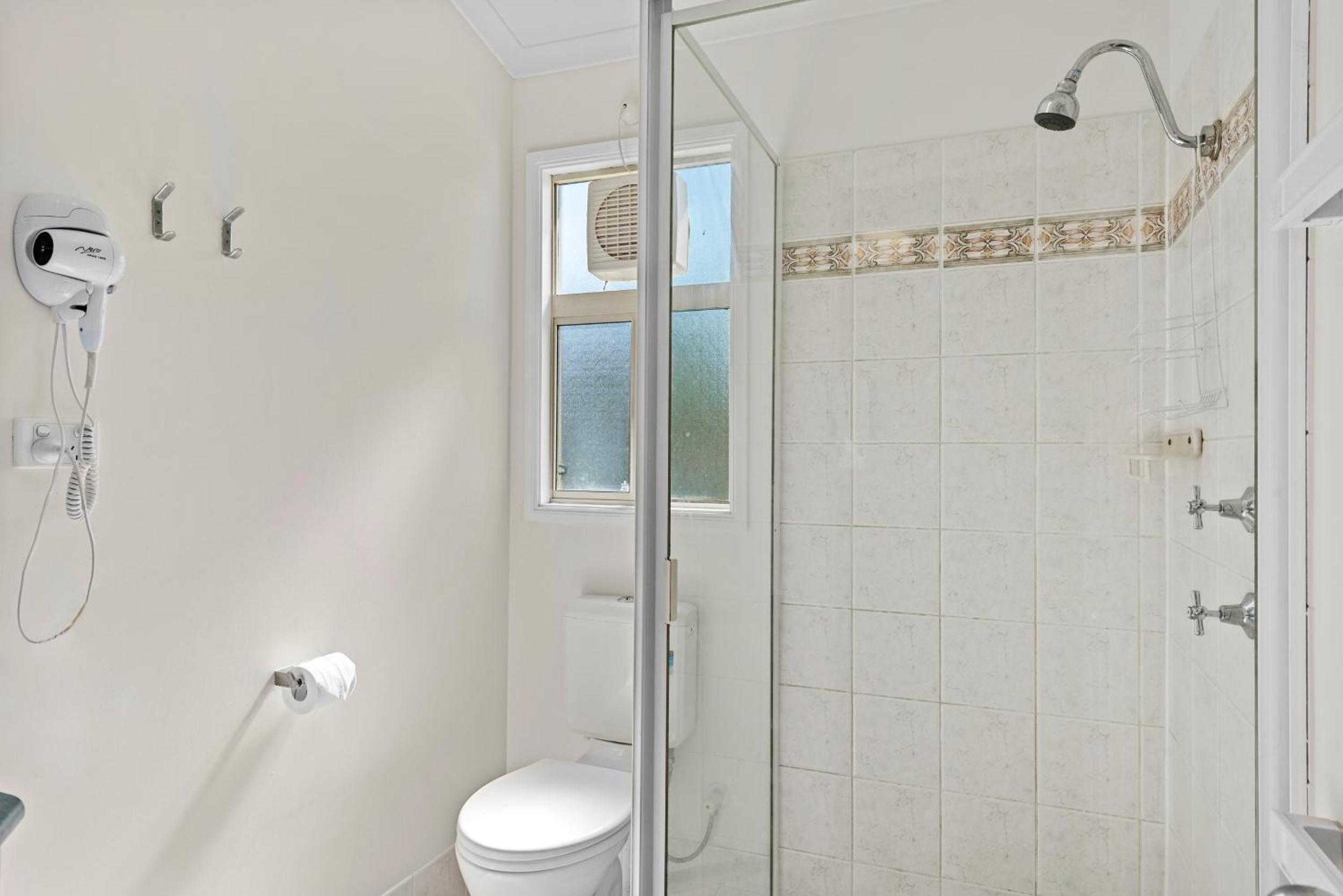 Standard 2 Bedroom Cabin - Pet Friendly