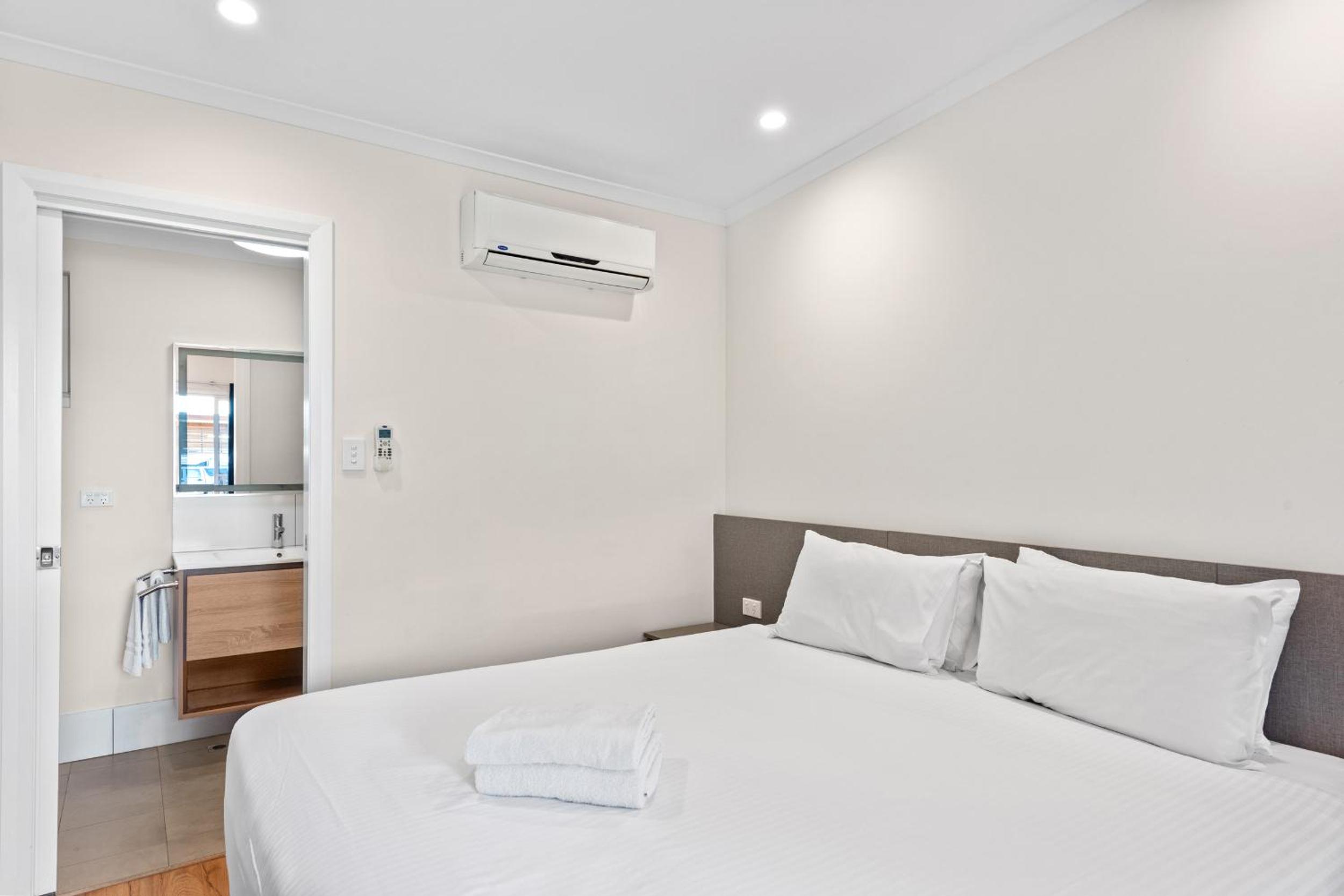 Deluxe Studio Room