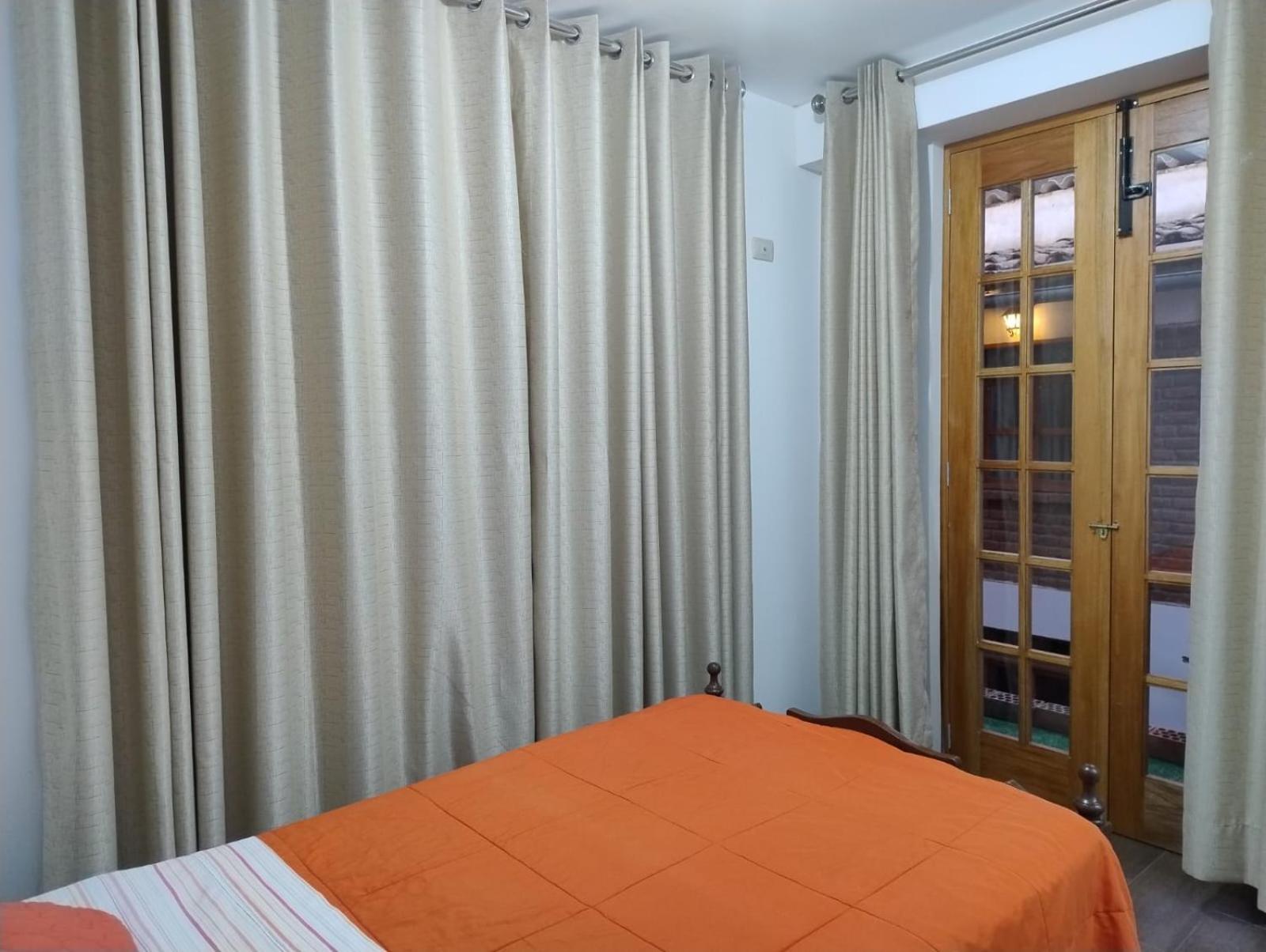 Single Room with Private Bathroom photo 1