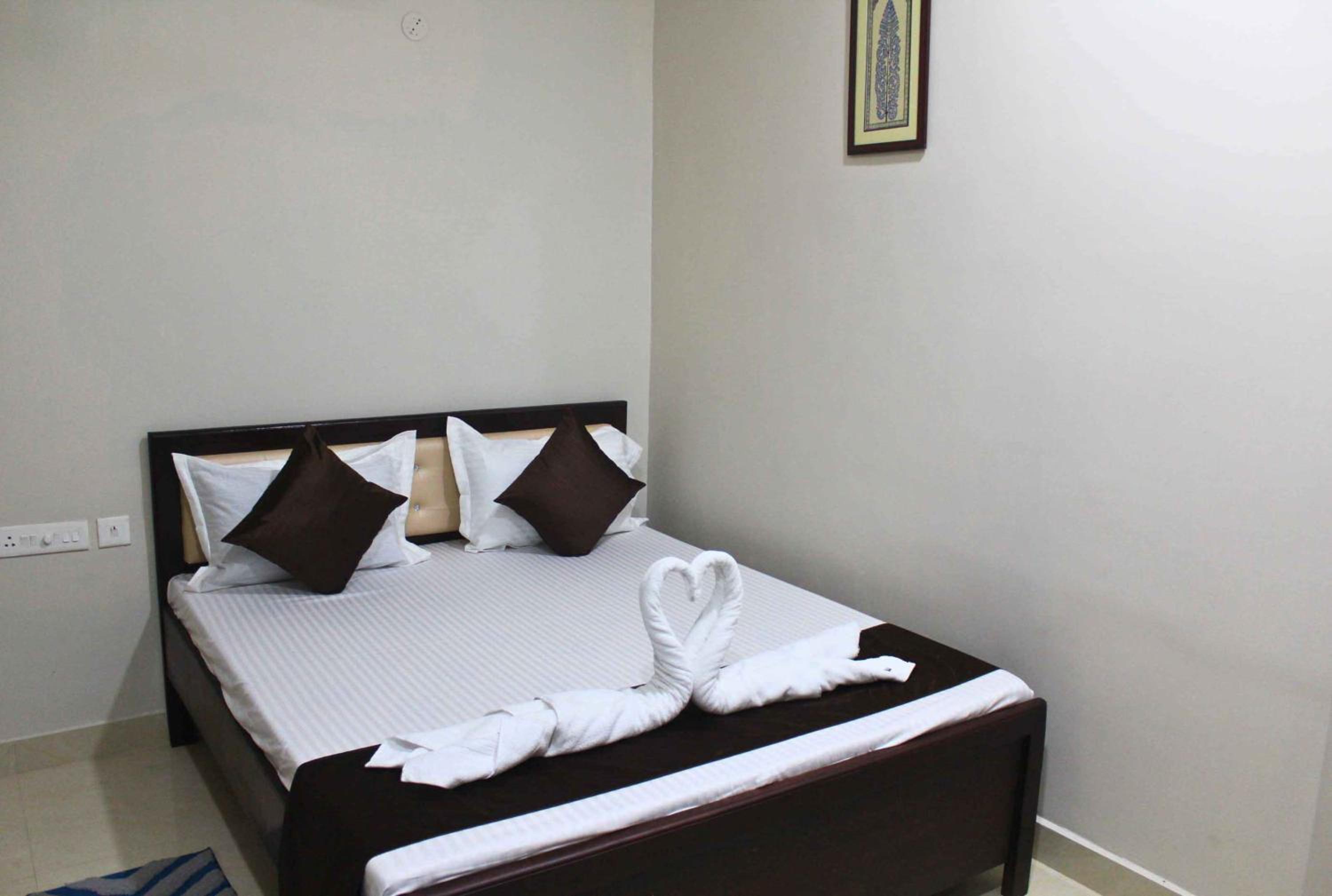 Deluxe Room - Photo 6