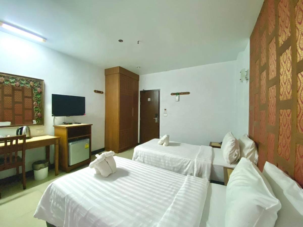 Superior Room Twin Bed photo 2
