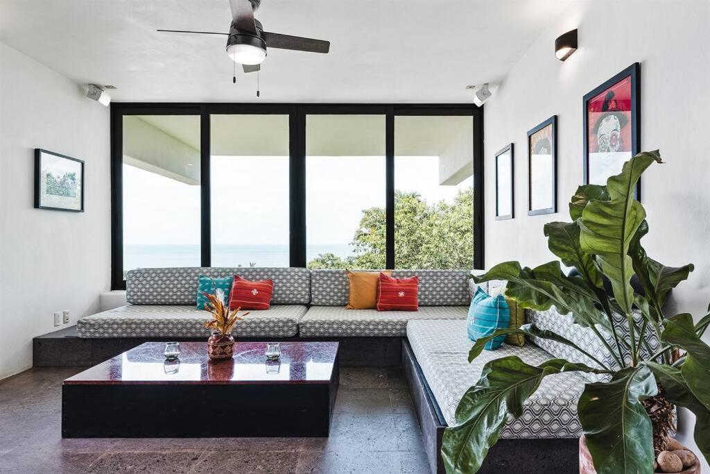 Three-Bedroom Villa photo 1