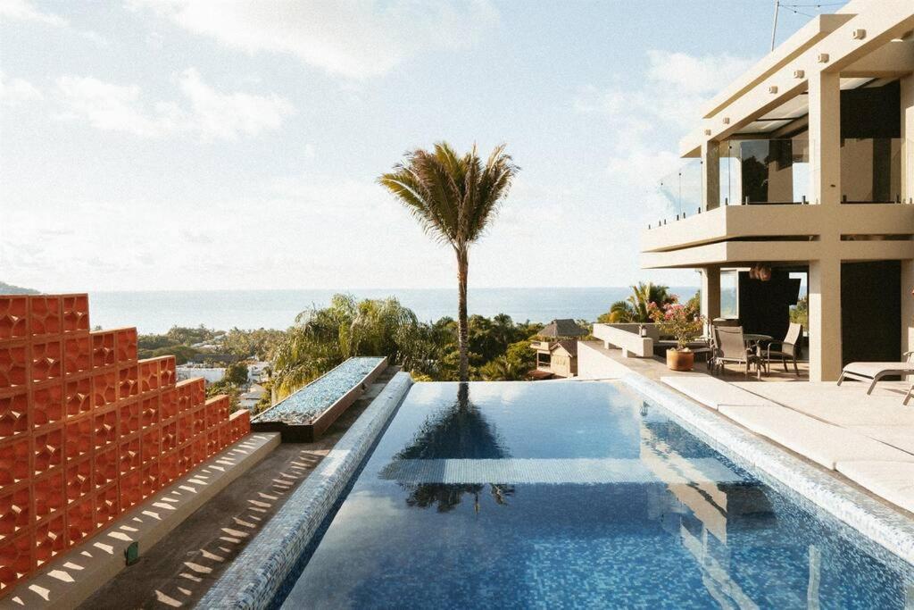 Three-Bedroom Villa photo 2