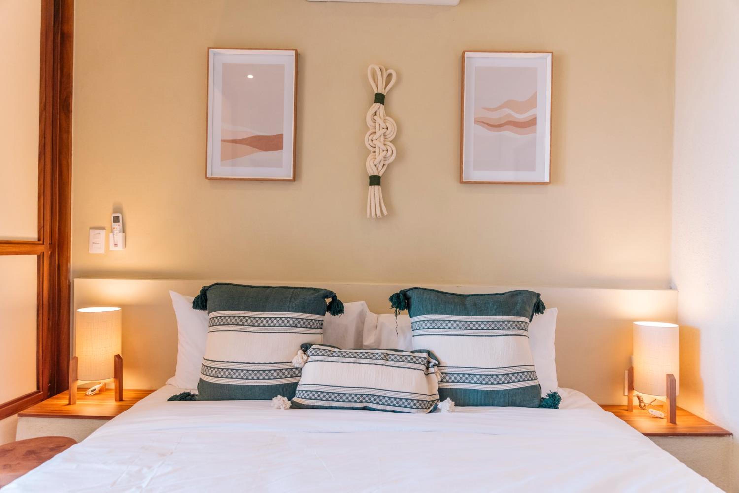 Apartment with Sea View - Photo 1