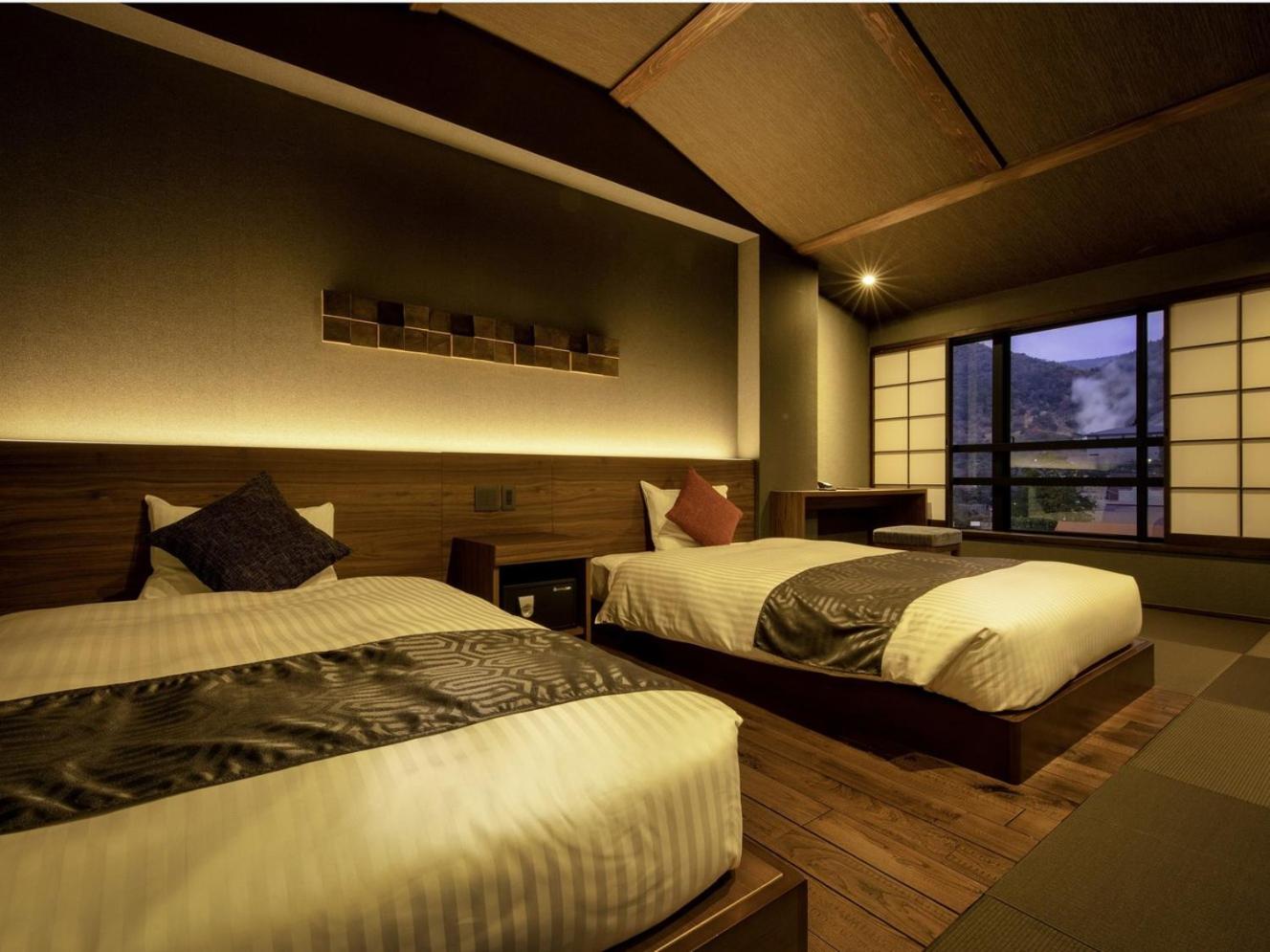 Premium Twin Room - Photo 1