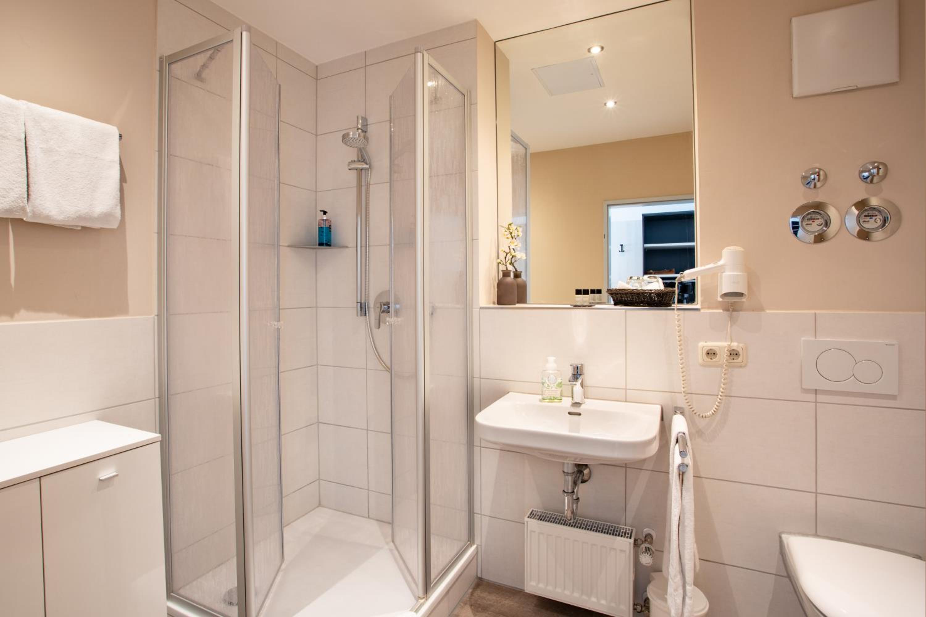 Double Room Plus - Photo 13