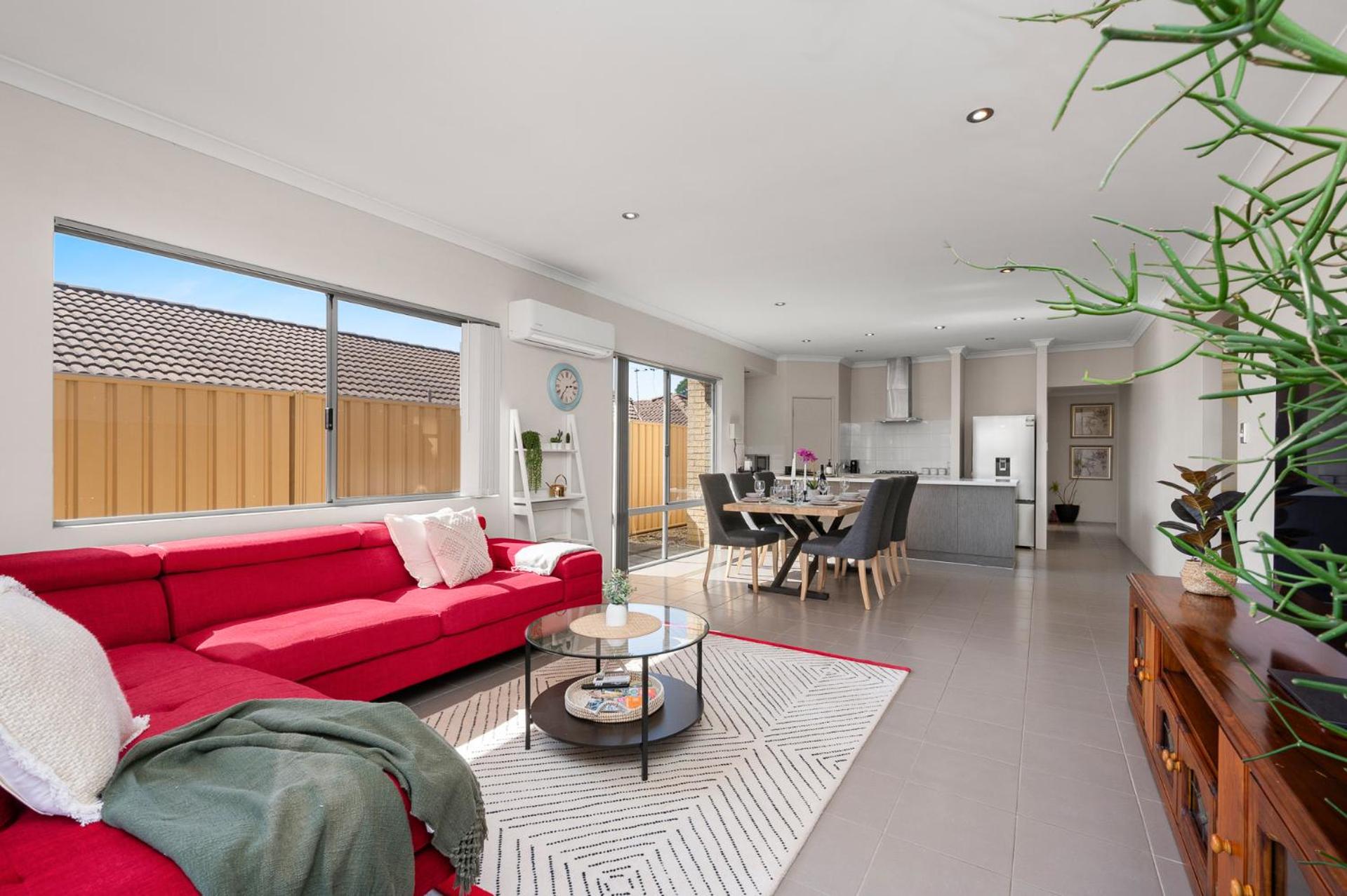 Four-Bedroom House photo 1