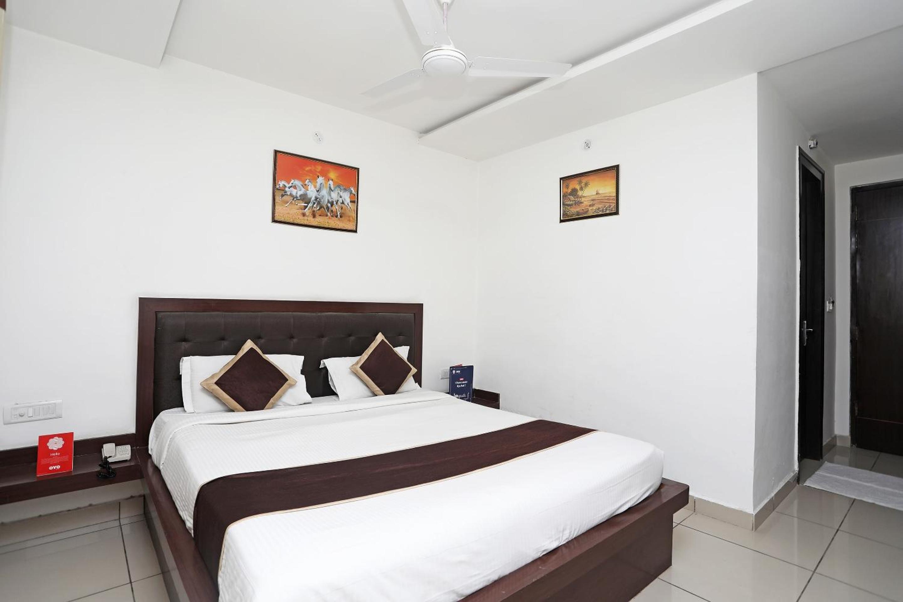 Standard Double Room photo 3