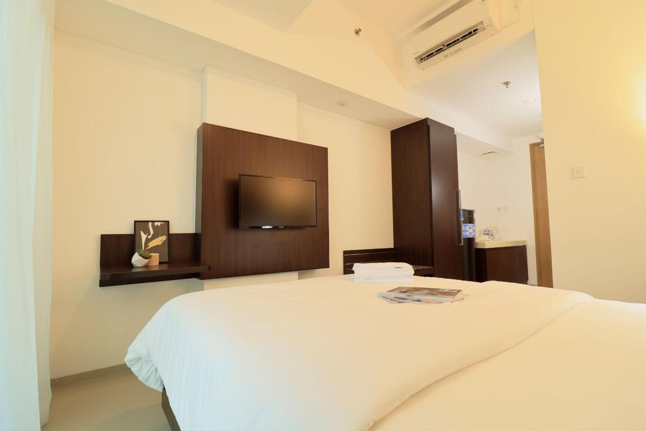 One-Bedroom Apartment - Photo 4