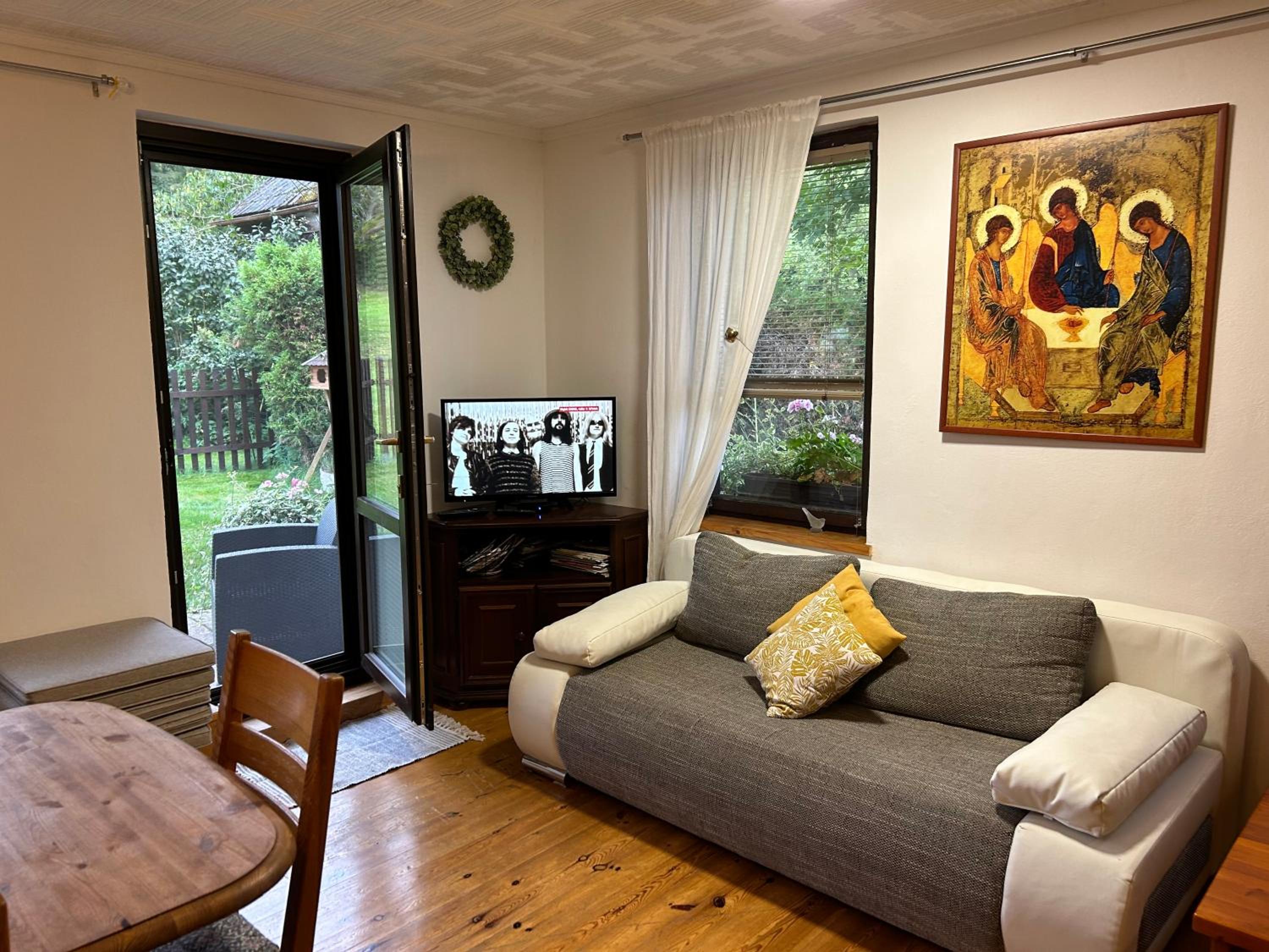 Two-Bedroom House photo 2