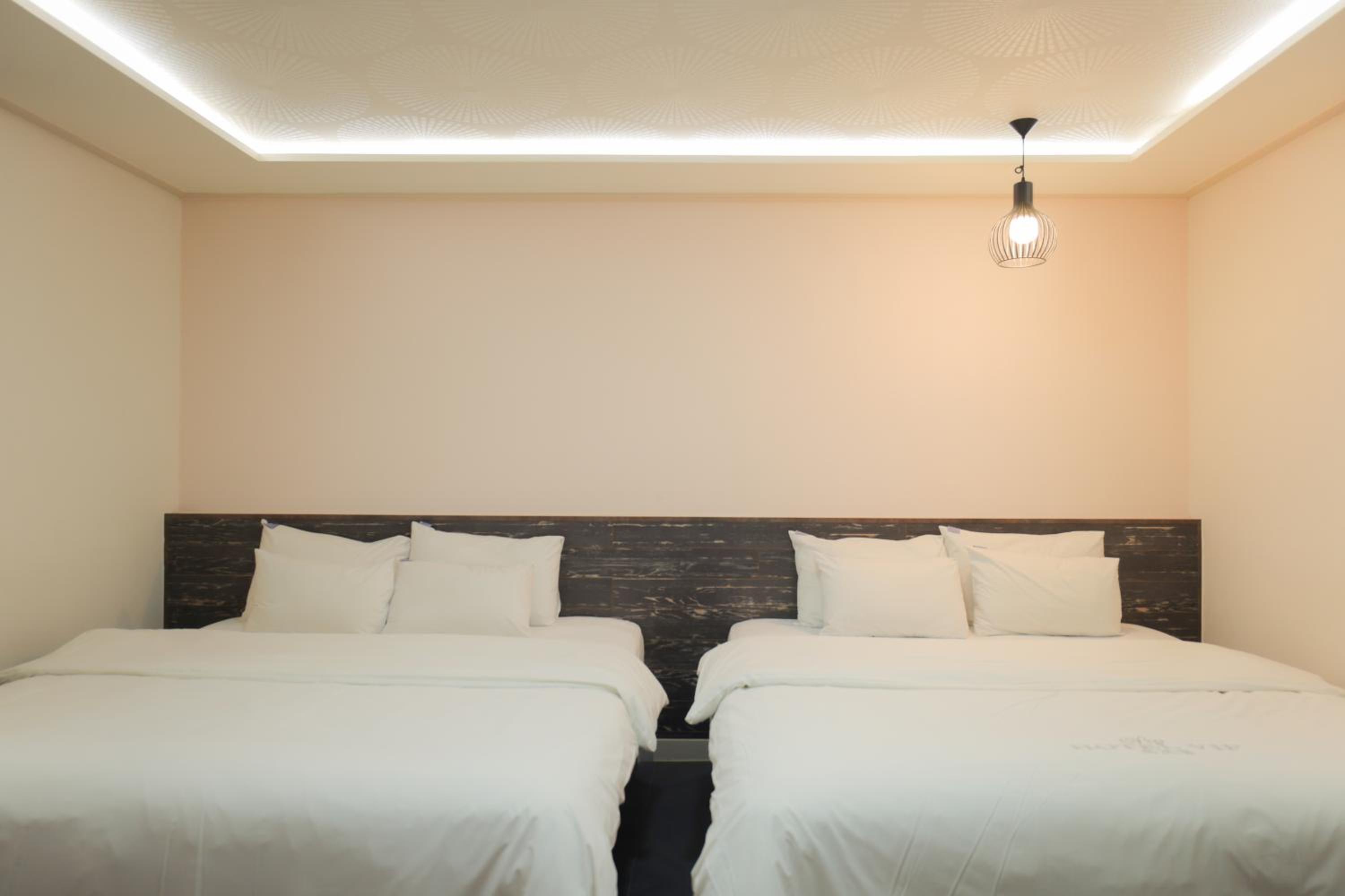 Double Room With Two Double Beds photo 1