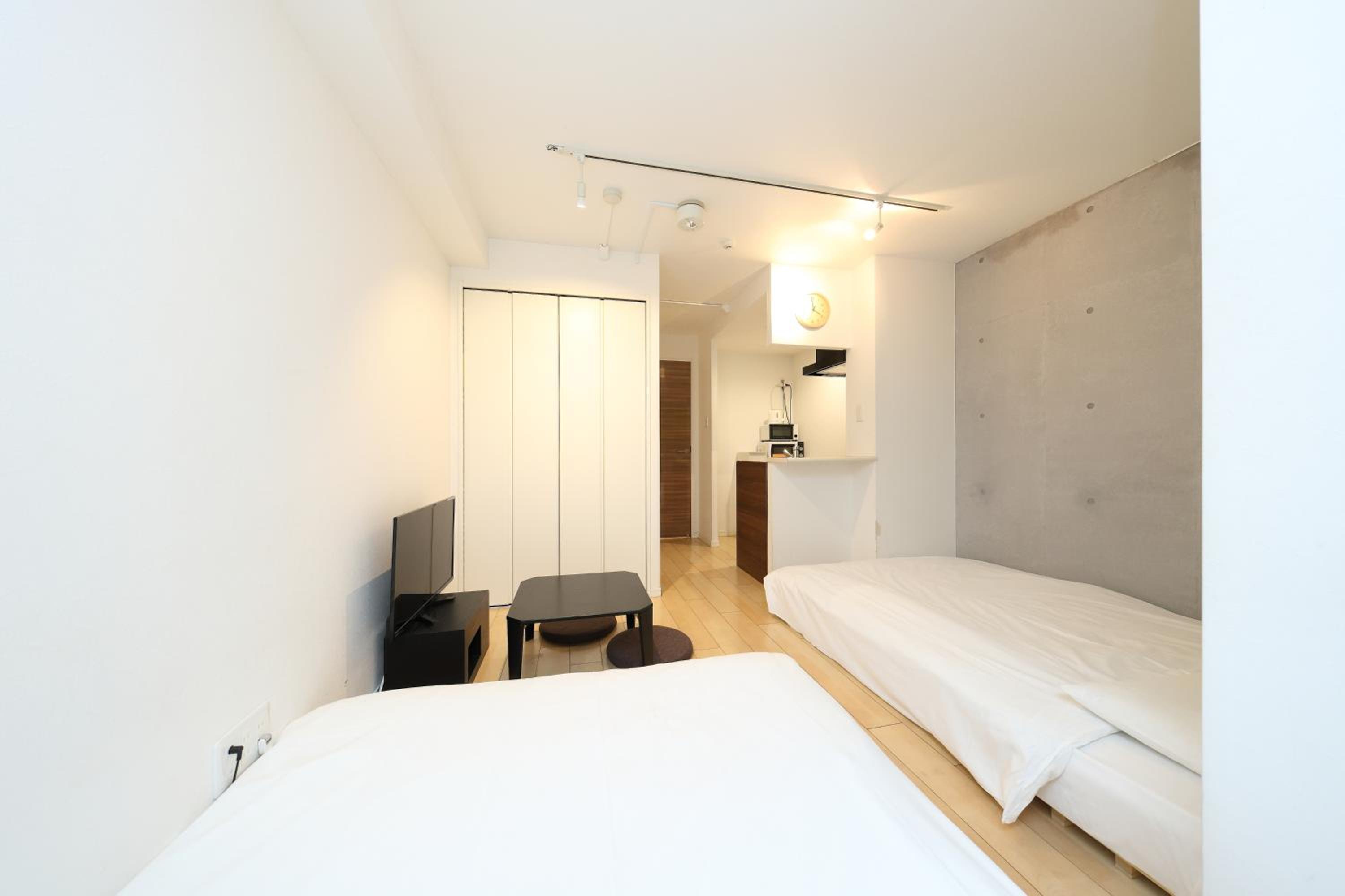 One-Bedroom Apartment photo 3