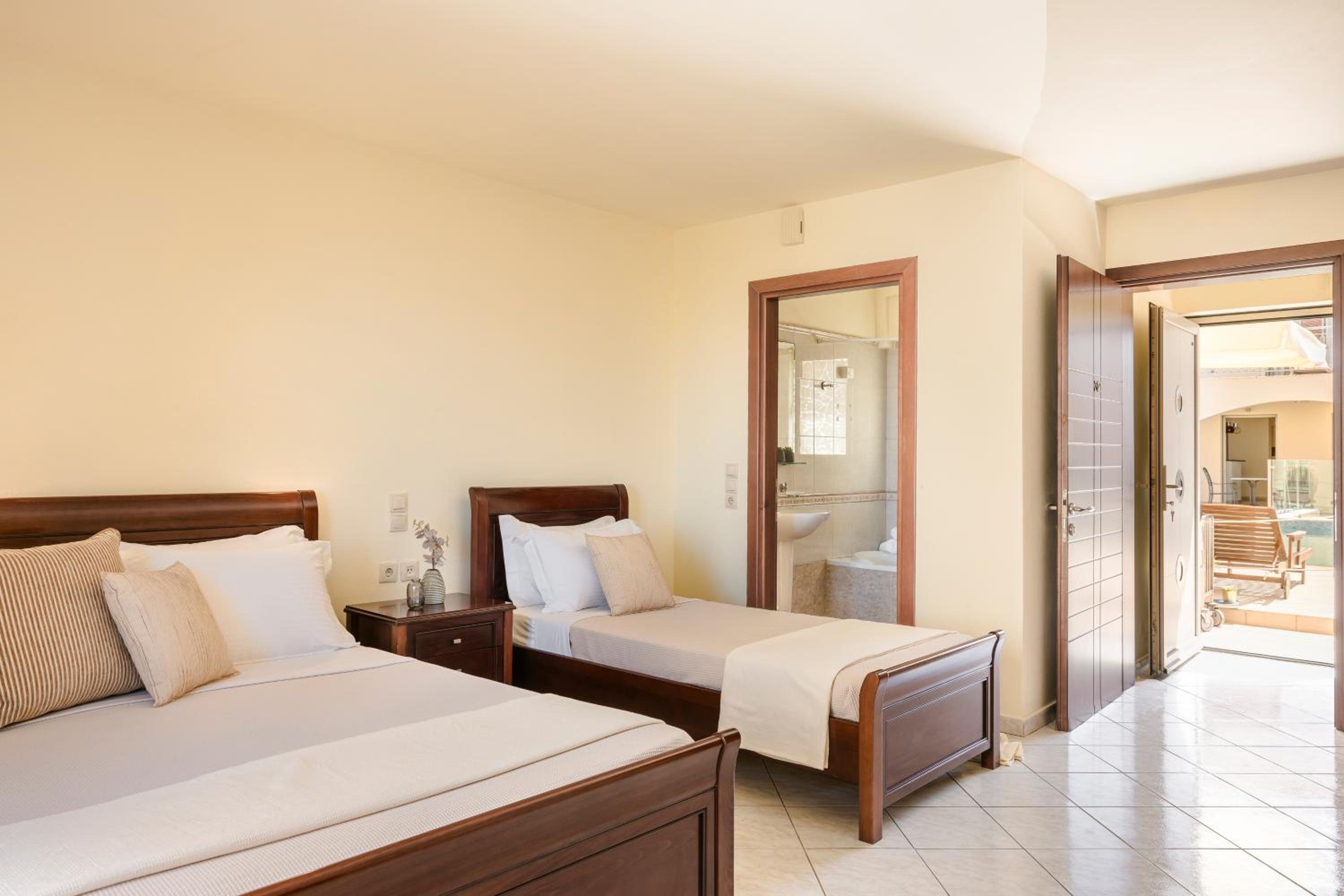 Standard Triple Room photo 1
