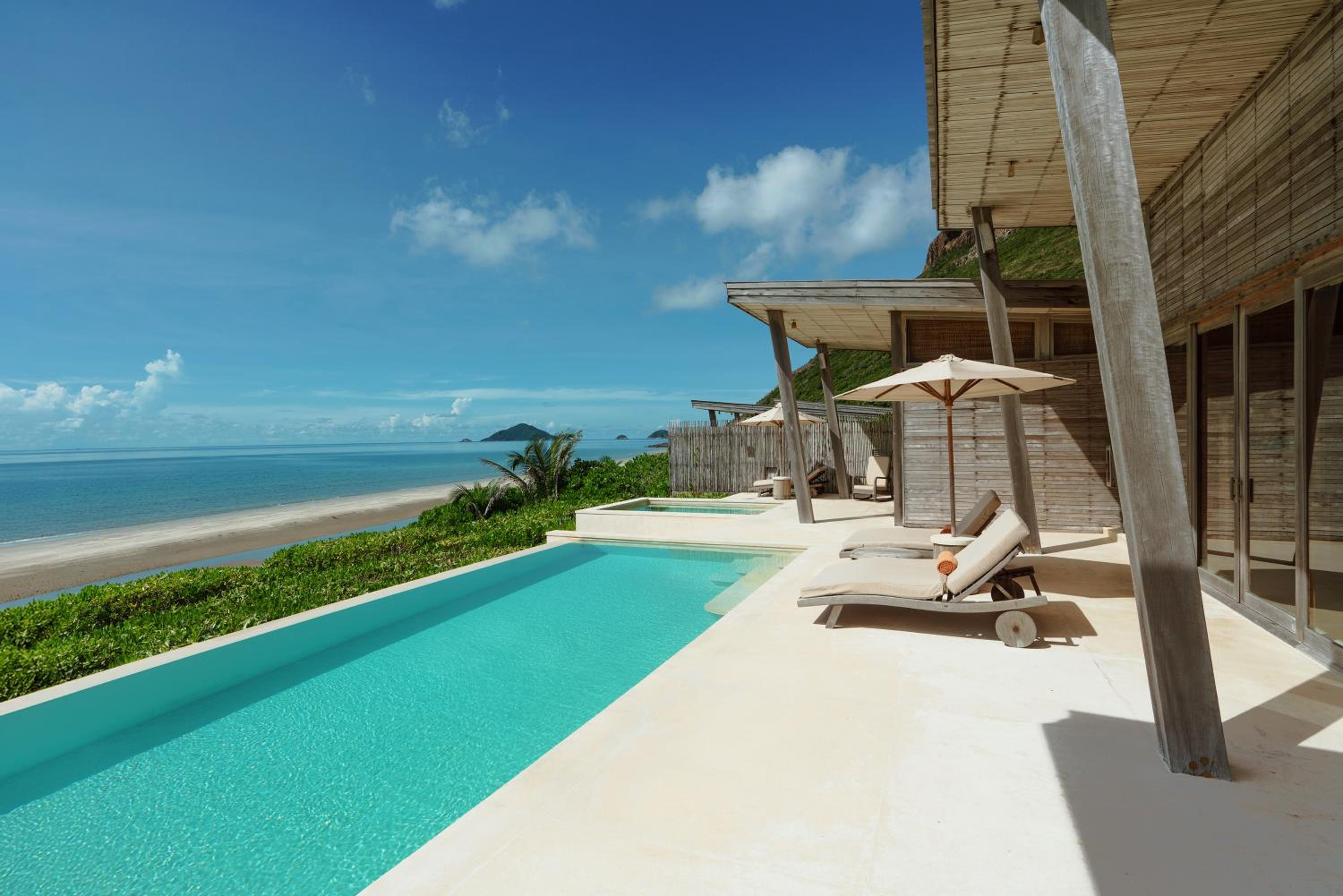 Beachfront 3 Bedroom Pool Villa