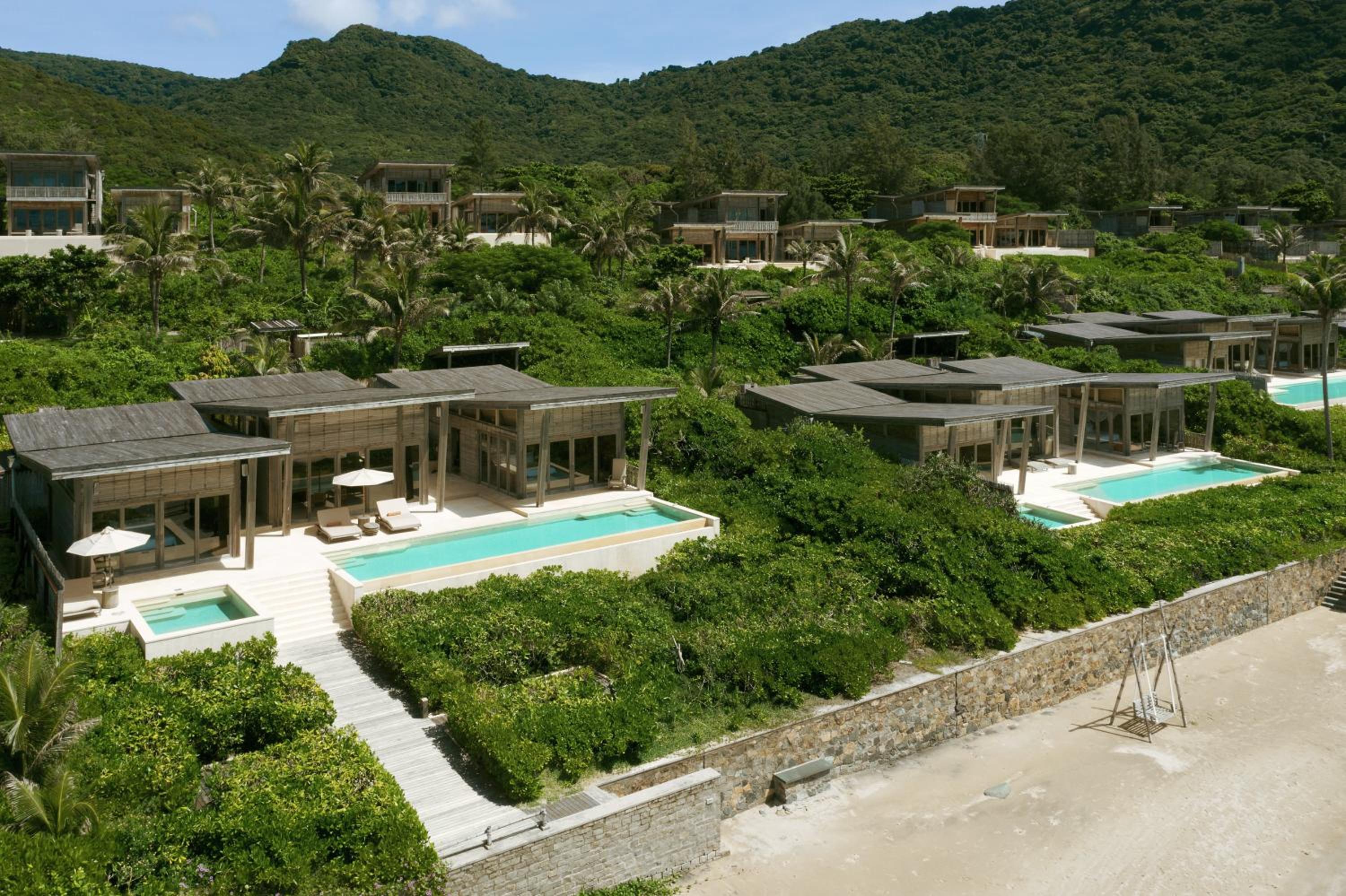 Beachfront 3 Bedroom Pool Villa photo 3
