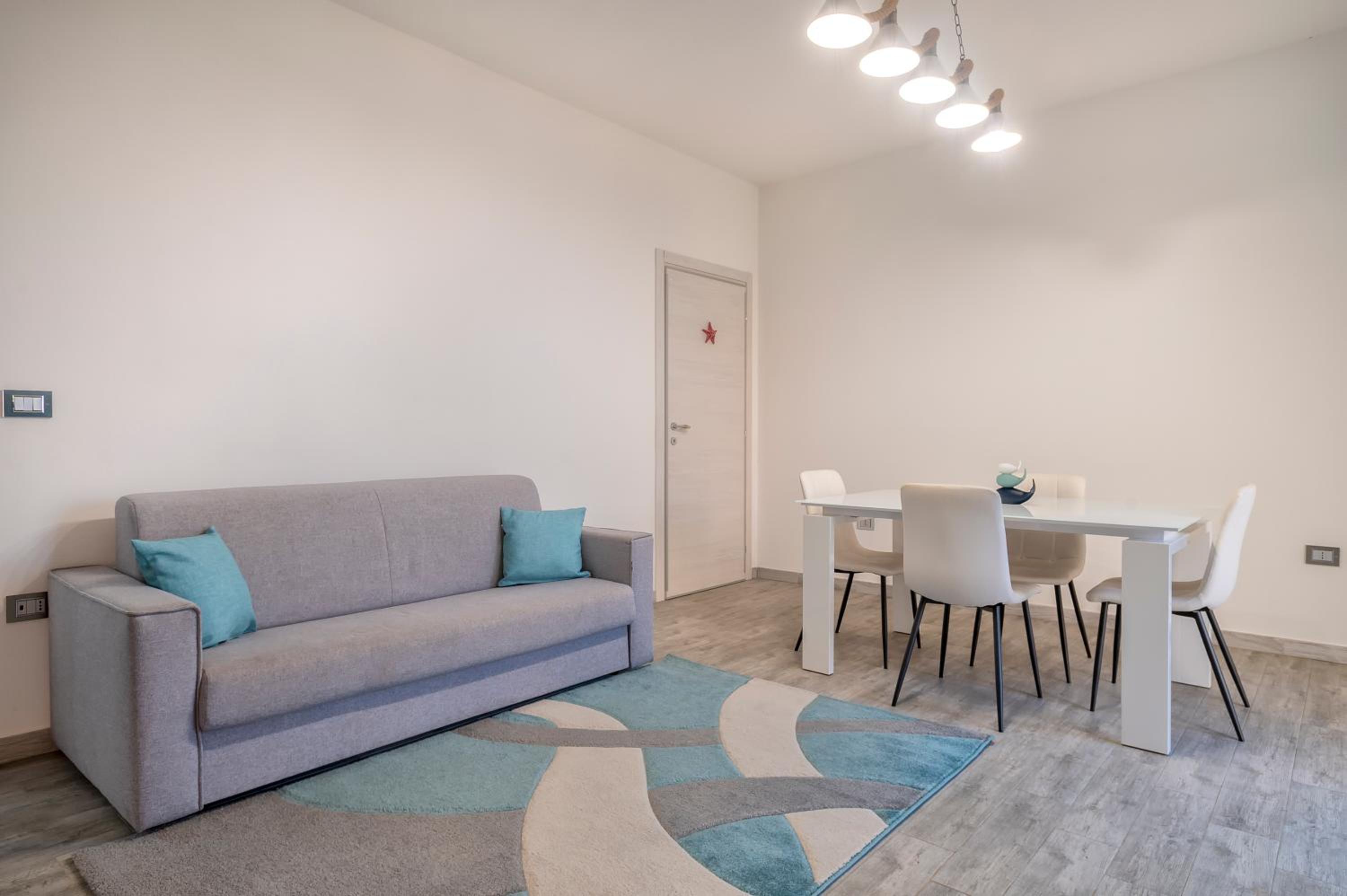 Apartment with Shower