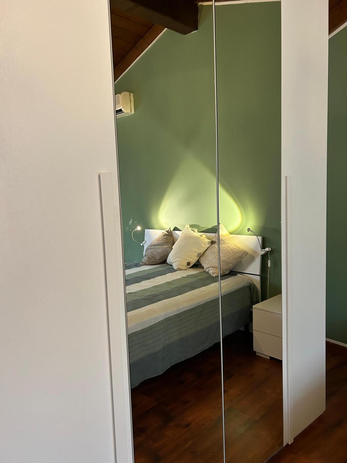 Deluxe Double Room (2 Adults + 1 Child) photo 2