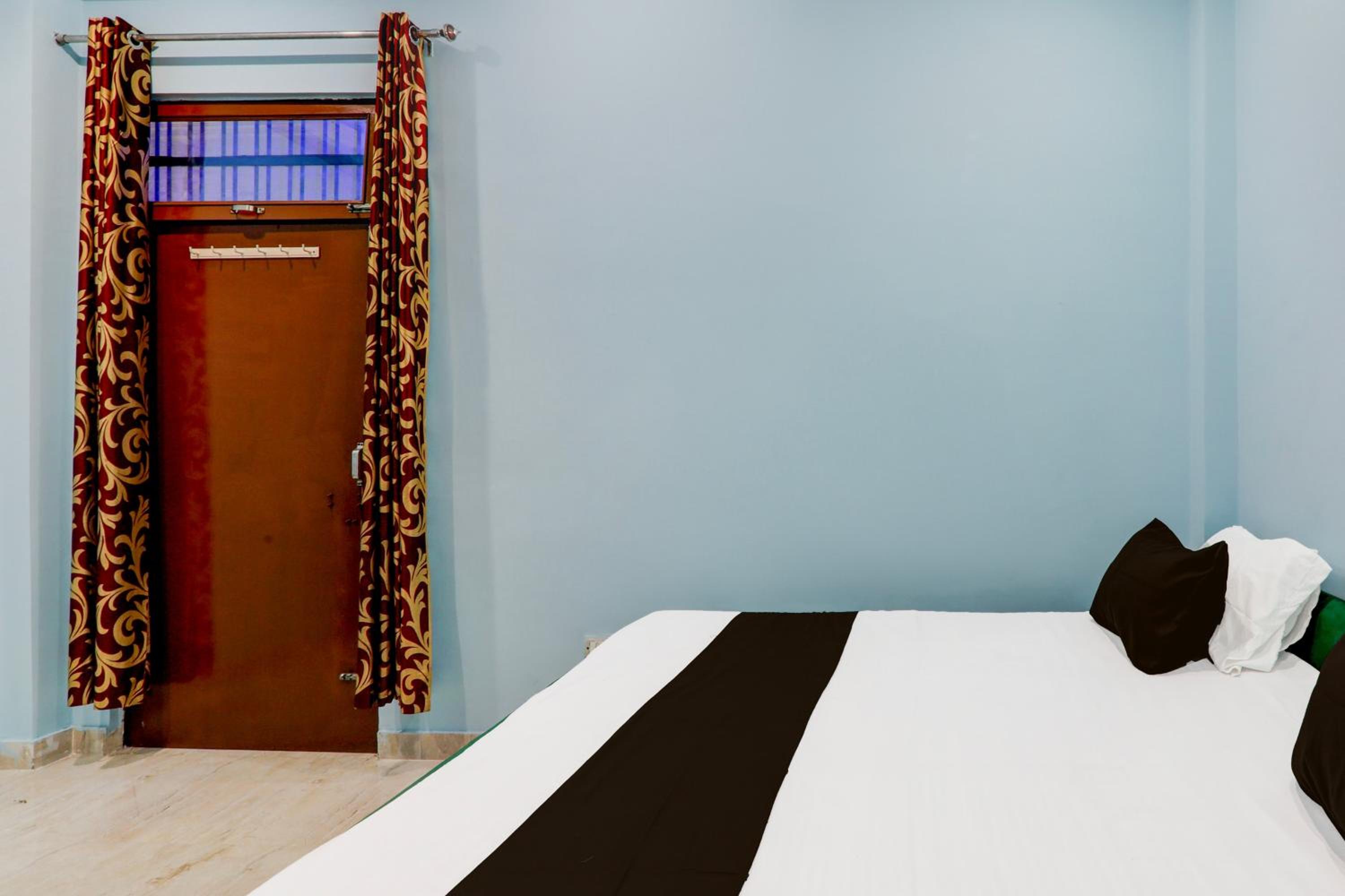Triple Room with Bathroom photo 3
