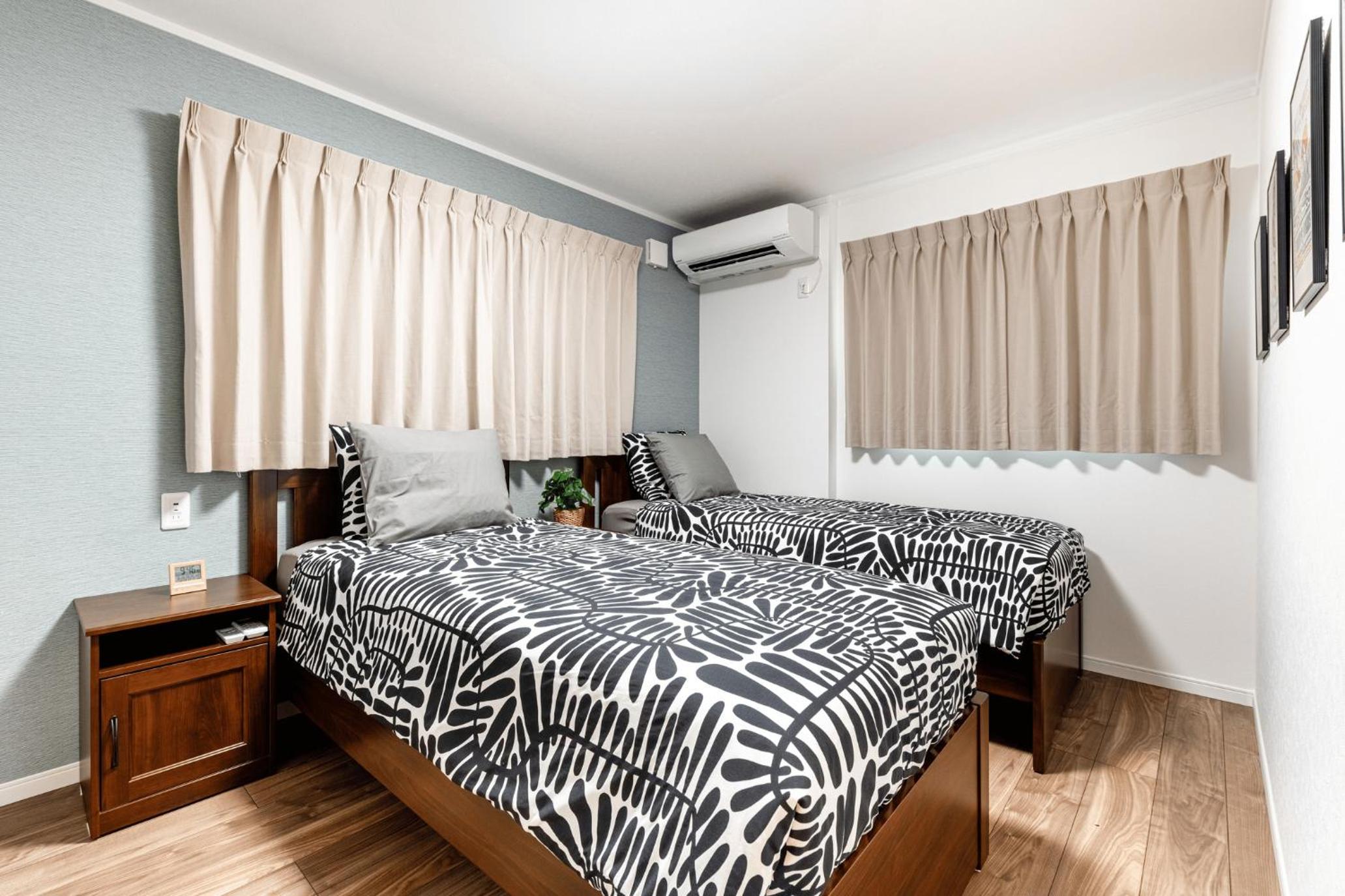 Twin Room with Private Bathroom photo 1
