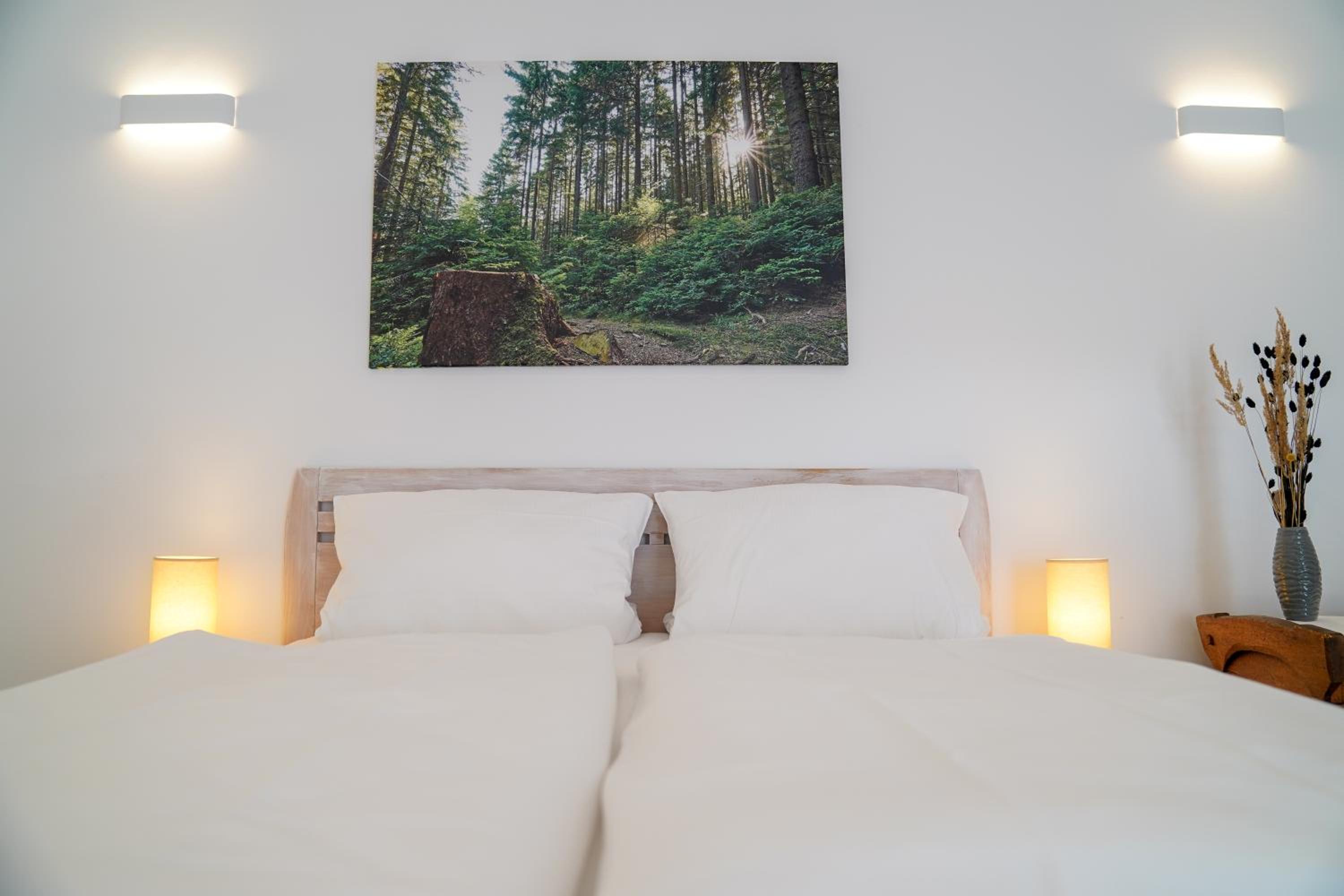 Apartment photo 2