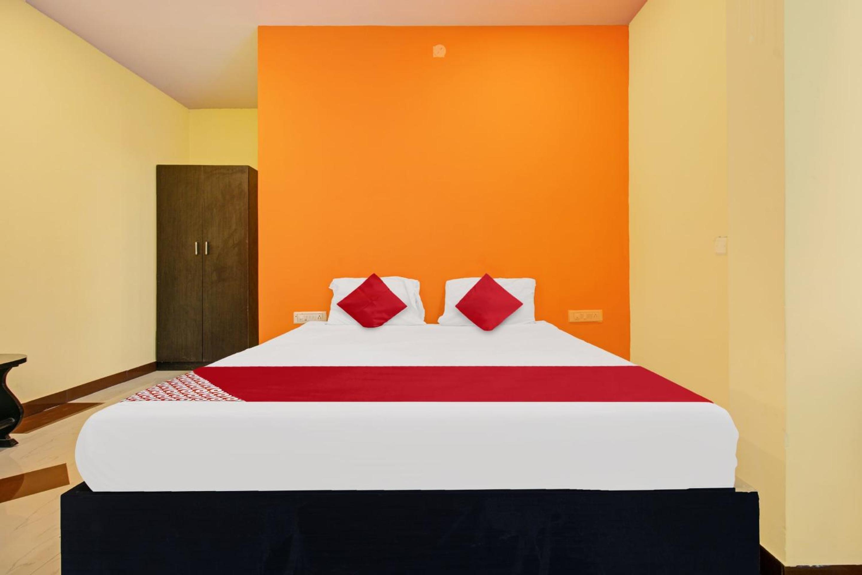 Classic Triple Room photo 1