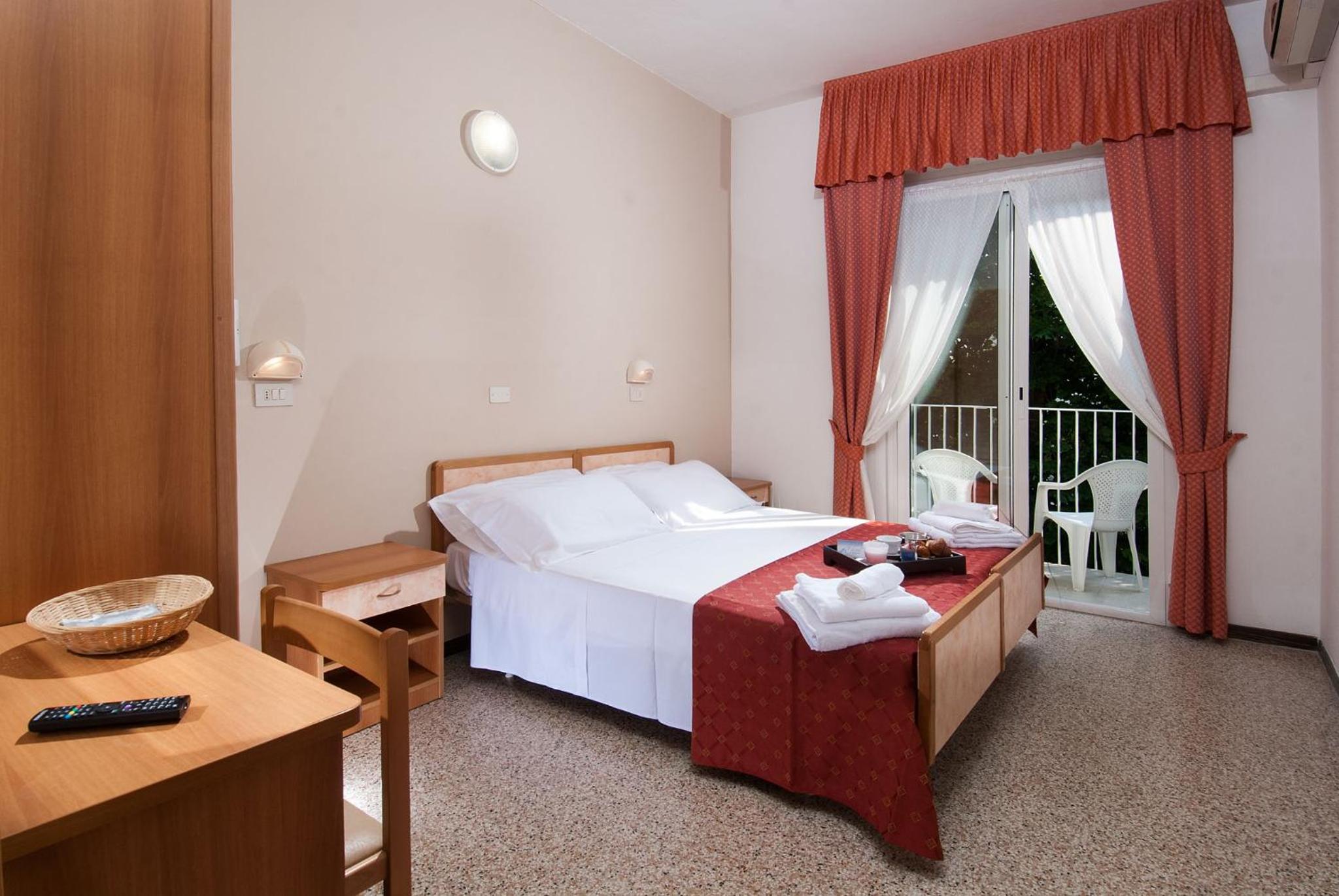 Economy Double or Twin Room - Photo 1