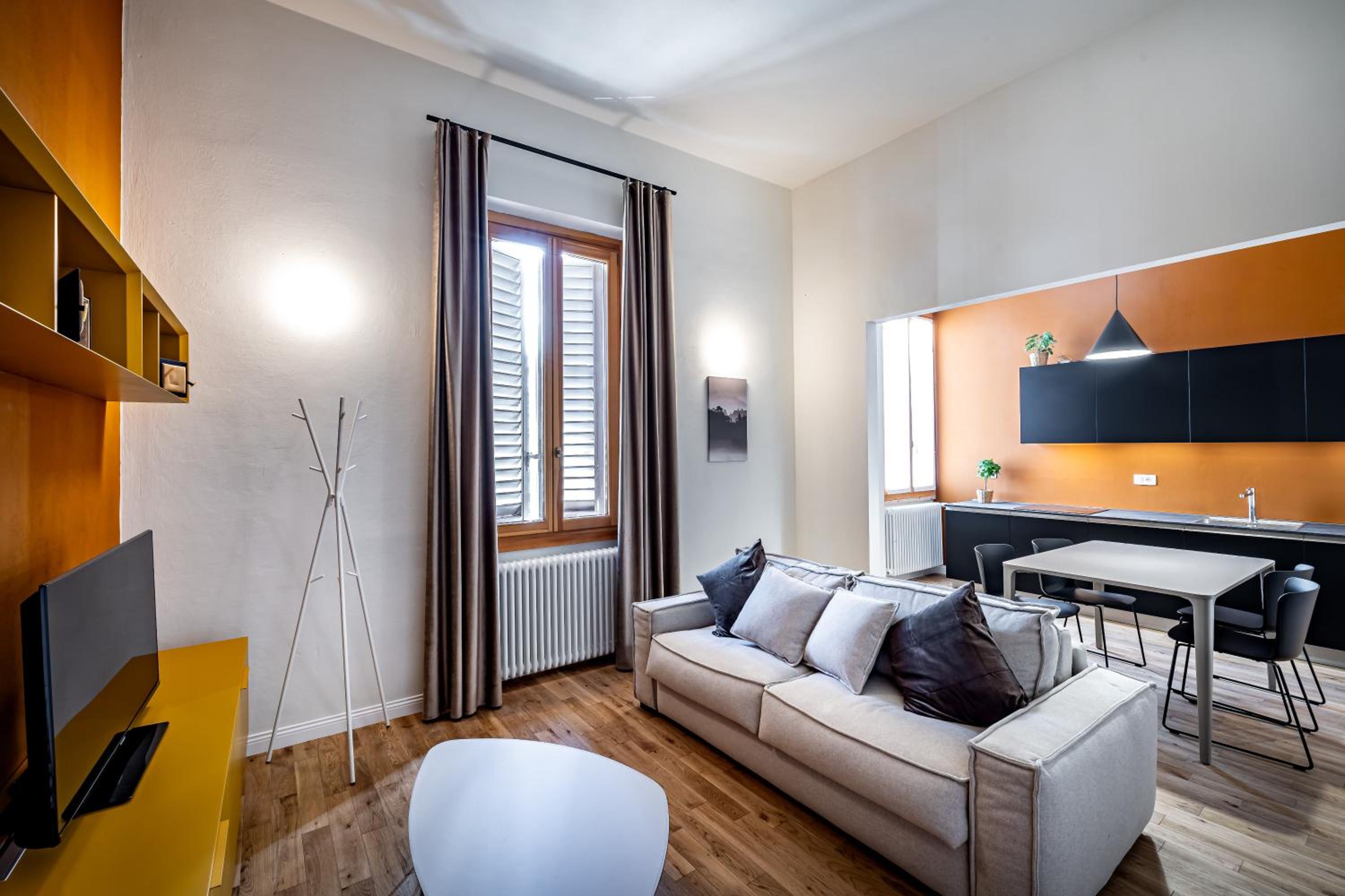 Three-Bedroom Deluxe Apartment
