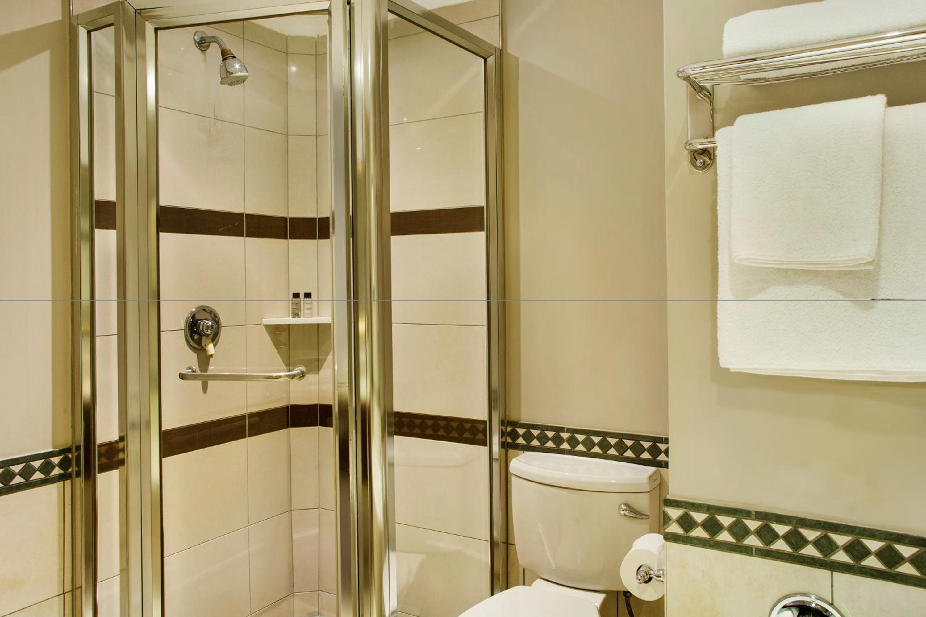 Standard Double or Twin Room photo 2