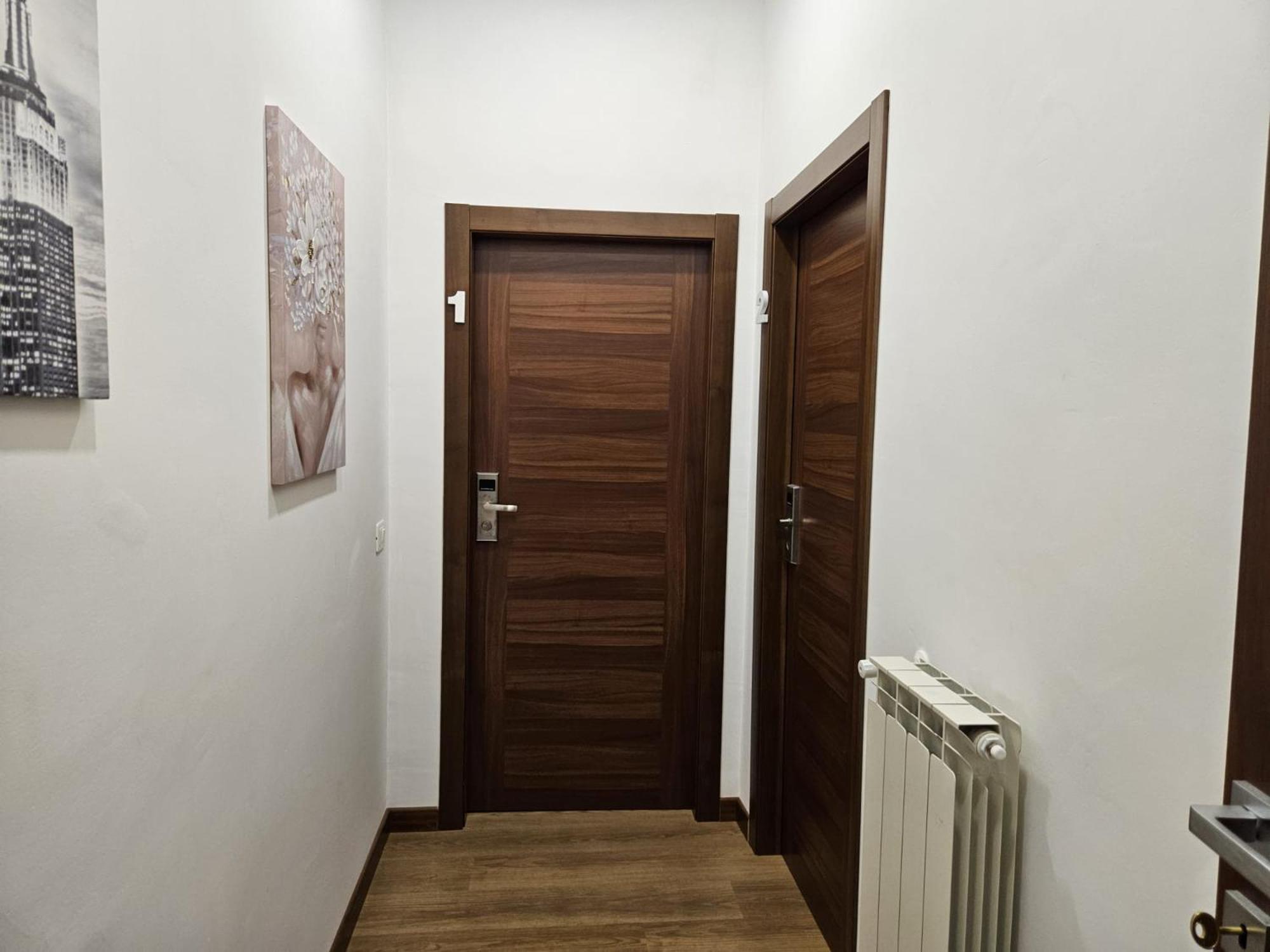 Deluxe Double Room with Balcony - Photo 17